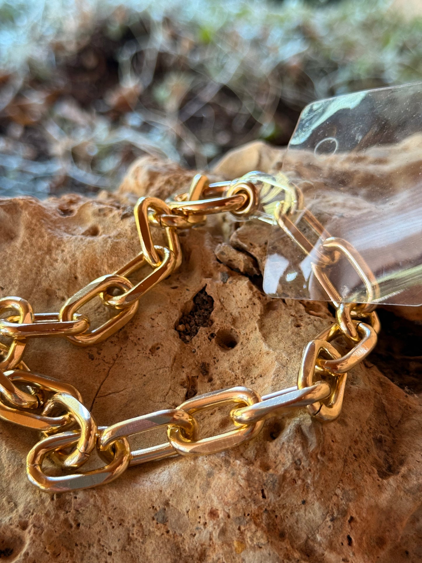 CADENA DE CELULAR DORADA