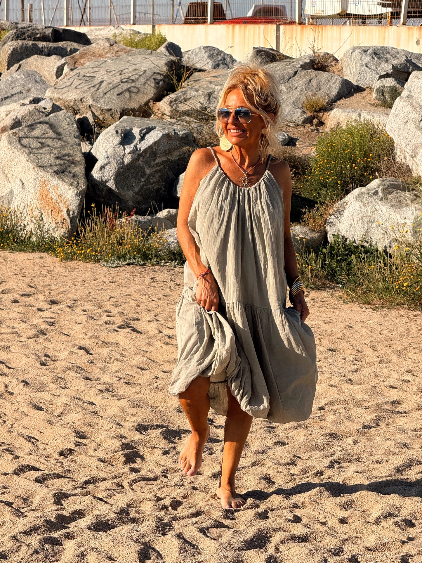 VESTIDO CORTO TULIPÁN TOPO