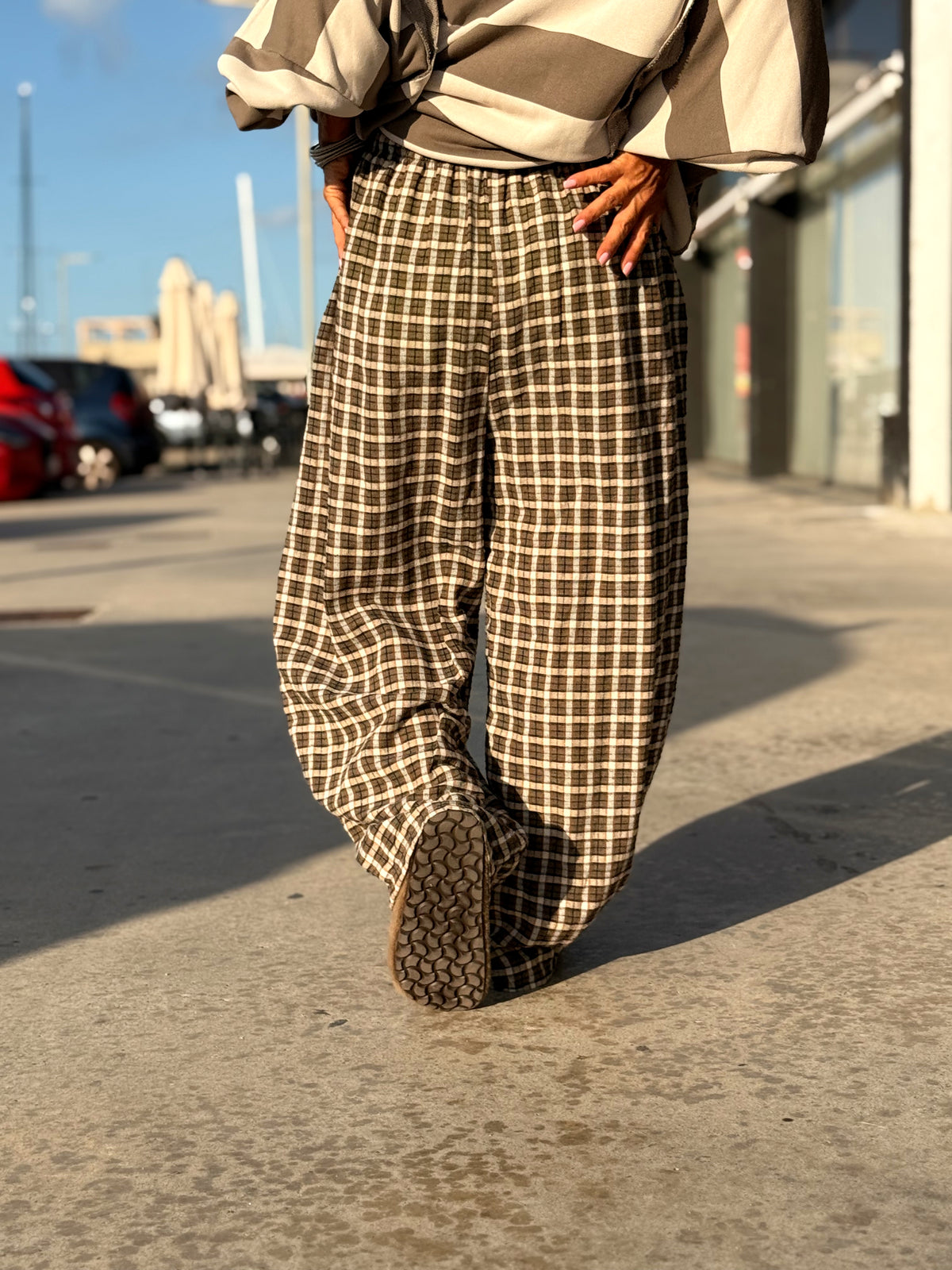 PANTALON CUADROS PETER MOKA