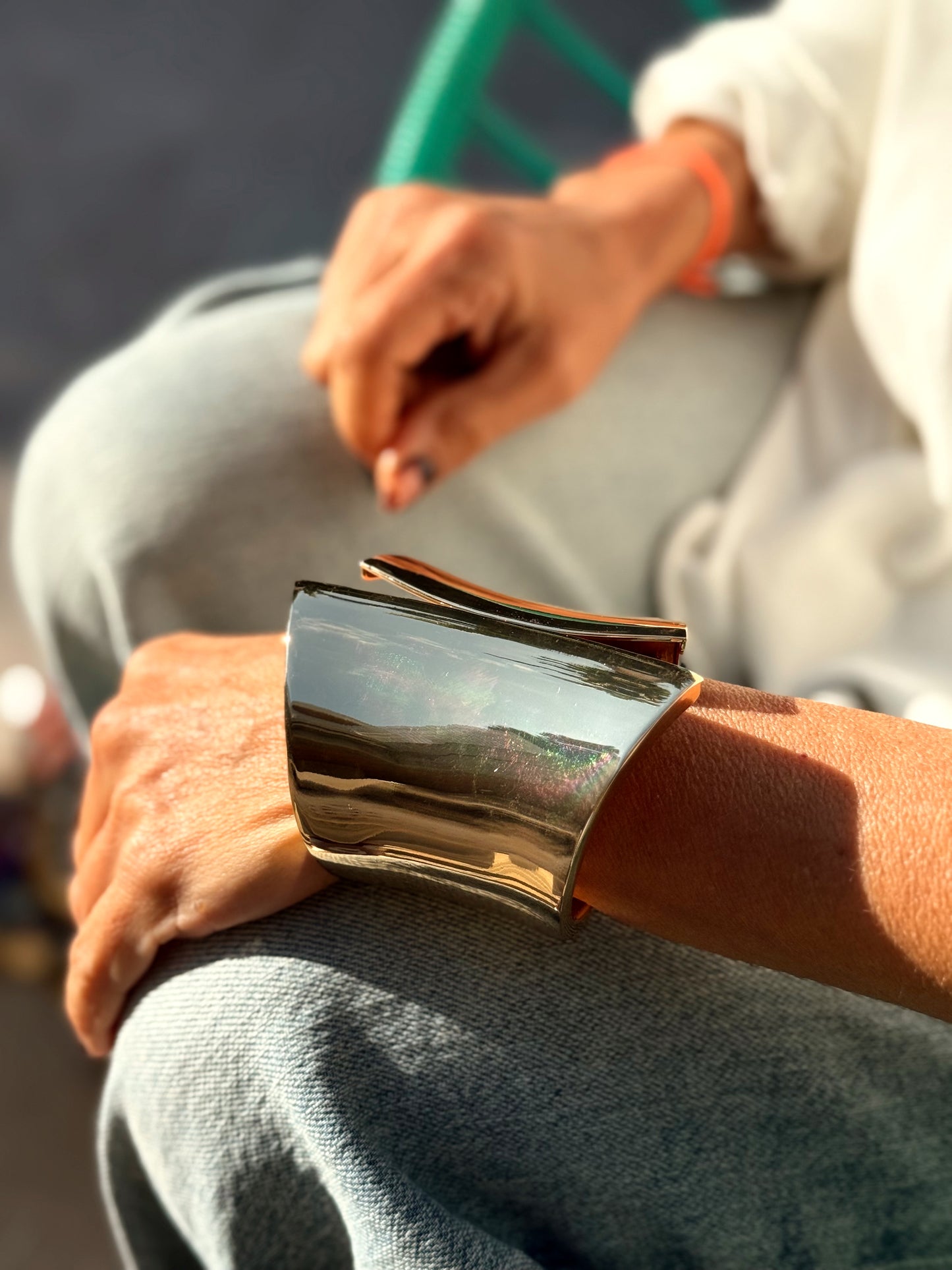 PULSERA LARGA DORADA