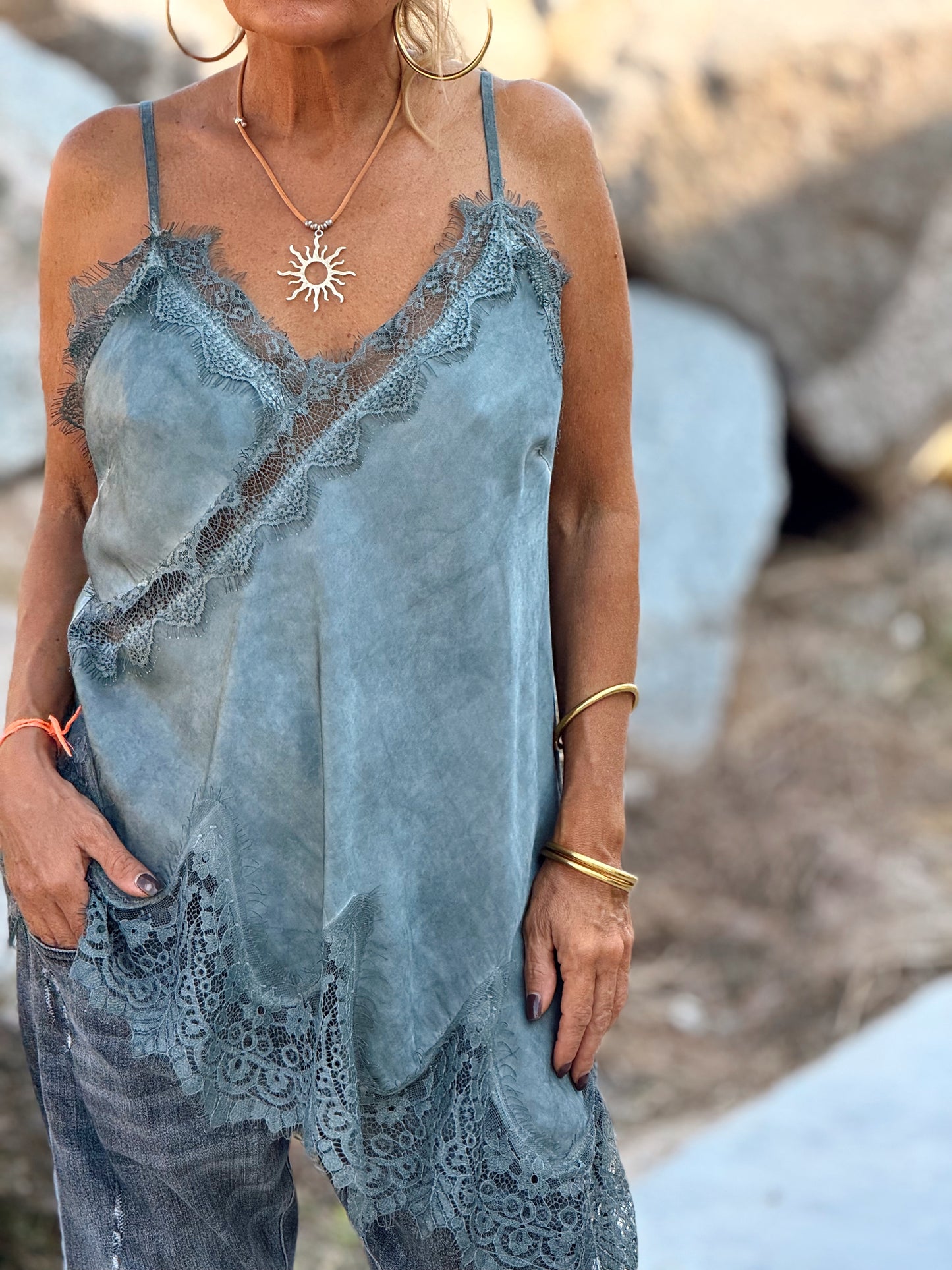 TOP LENCERO ASIMÉTRICO MULTICOLOR