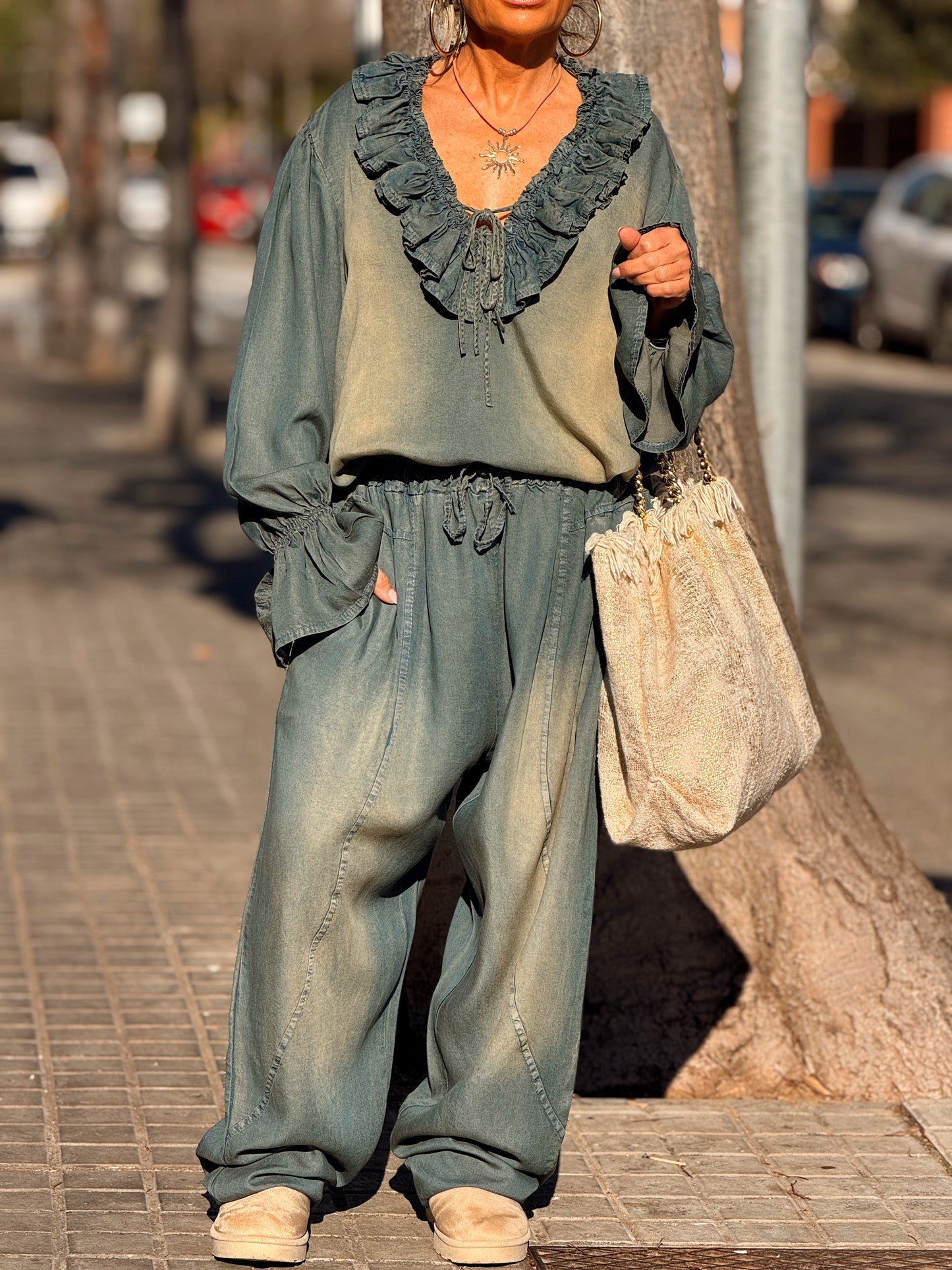 BLUSA VAQUEROS VOLANTE MULTICOLOR