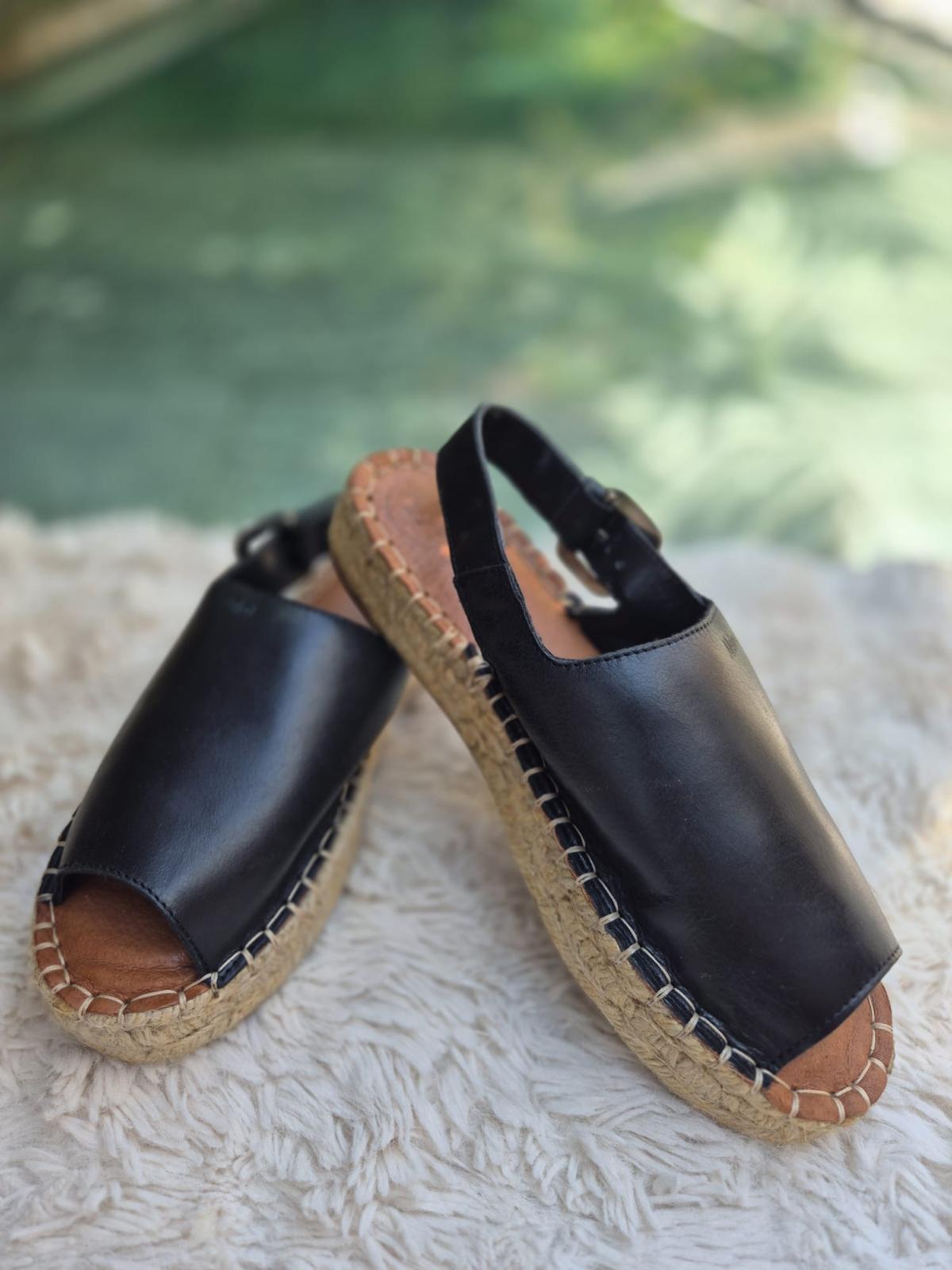 SANDALIA PLATAFORMA FRYDA