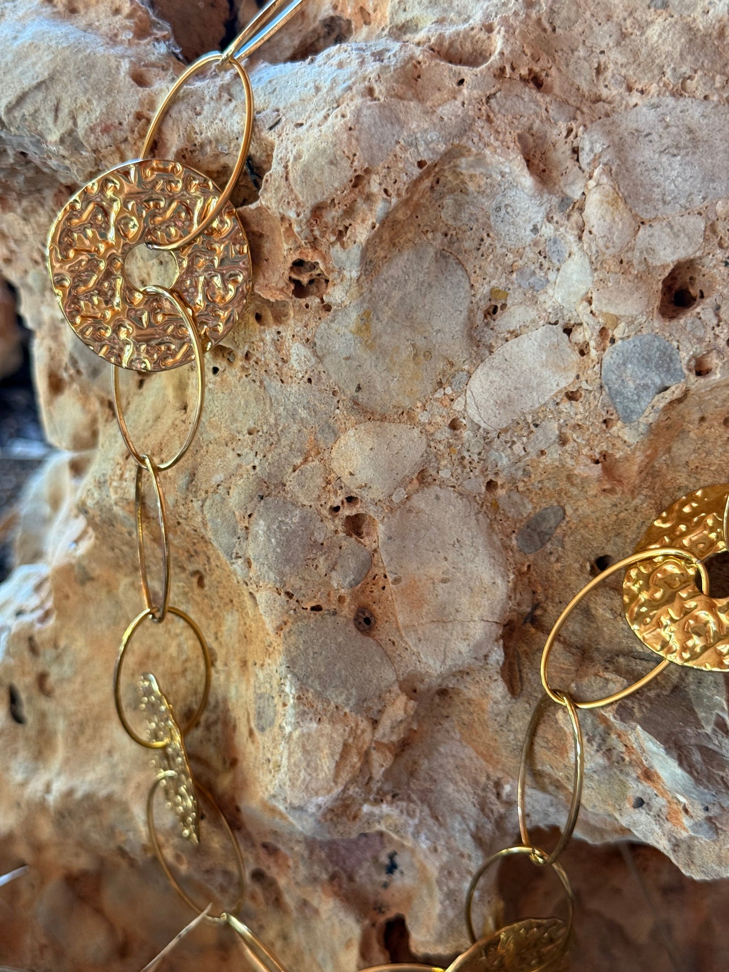 COLLAR LUZ SERENA DORADO