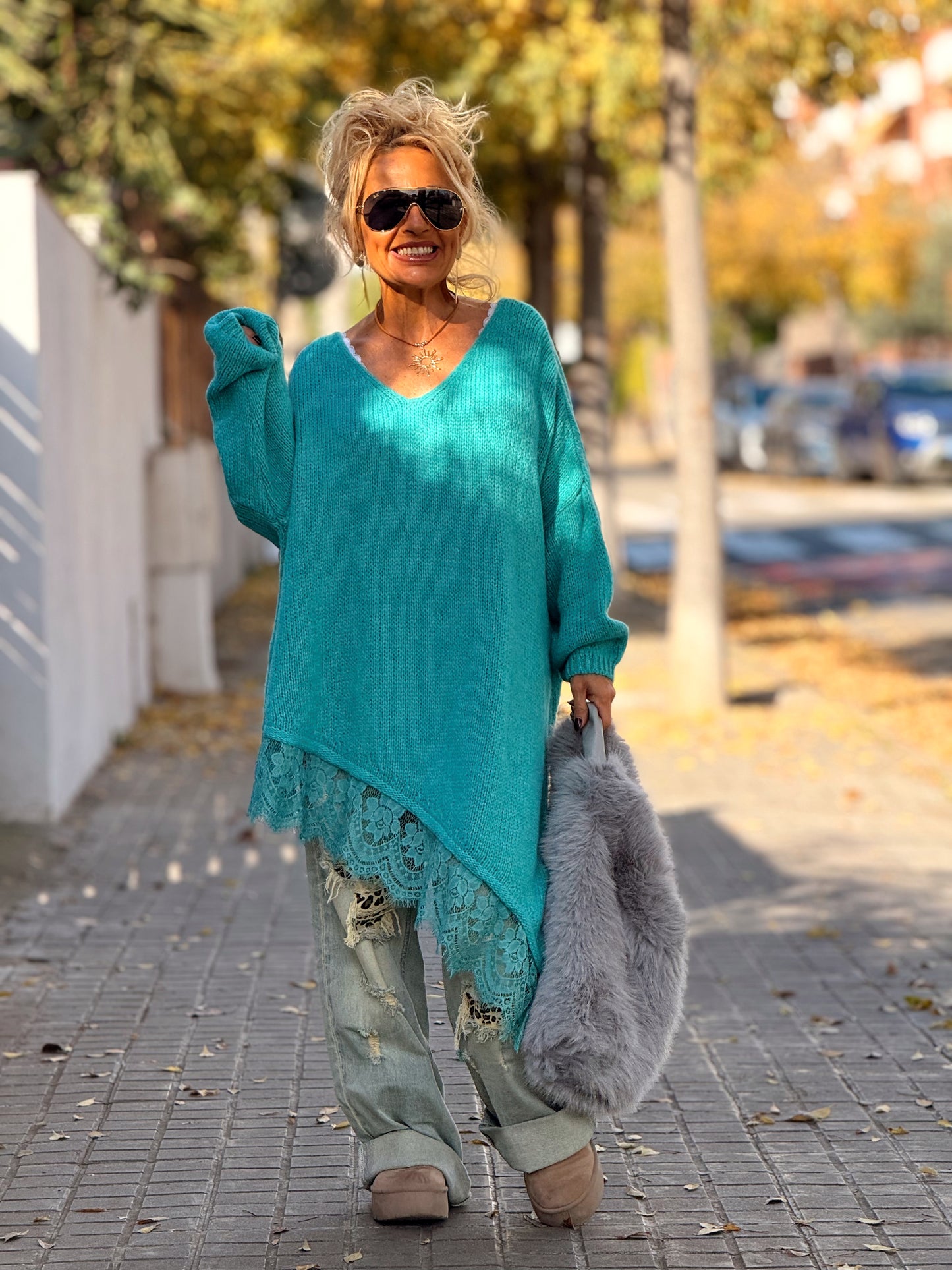 JERSEY SUPER OVERSIZE ASIMÉTRICO CON LENCERO MULTICOLOR