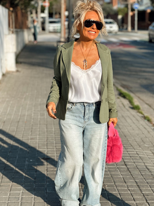 AMERICANA CAMILLE KAKI