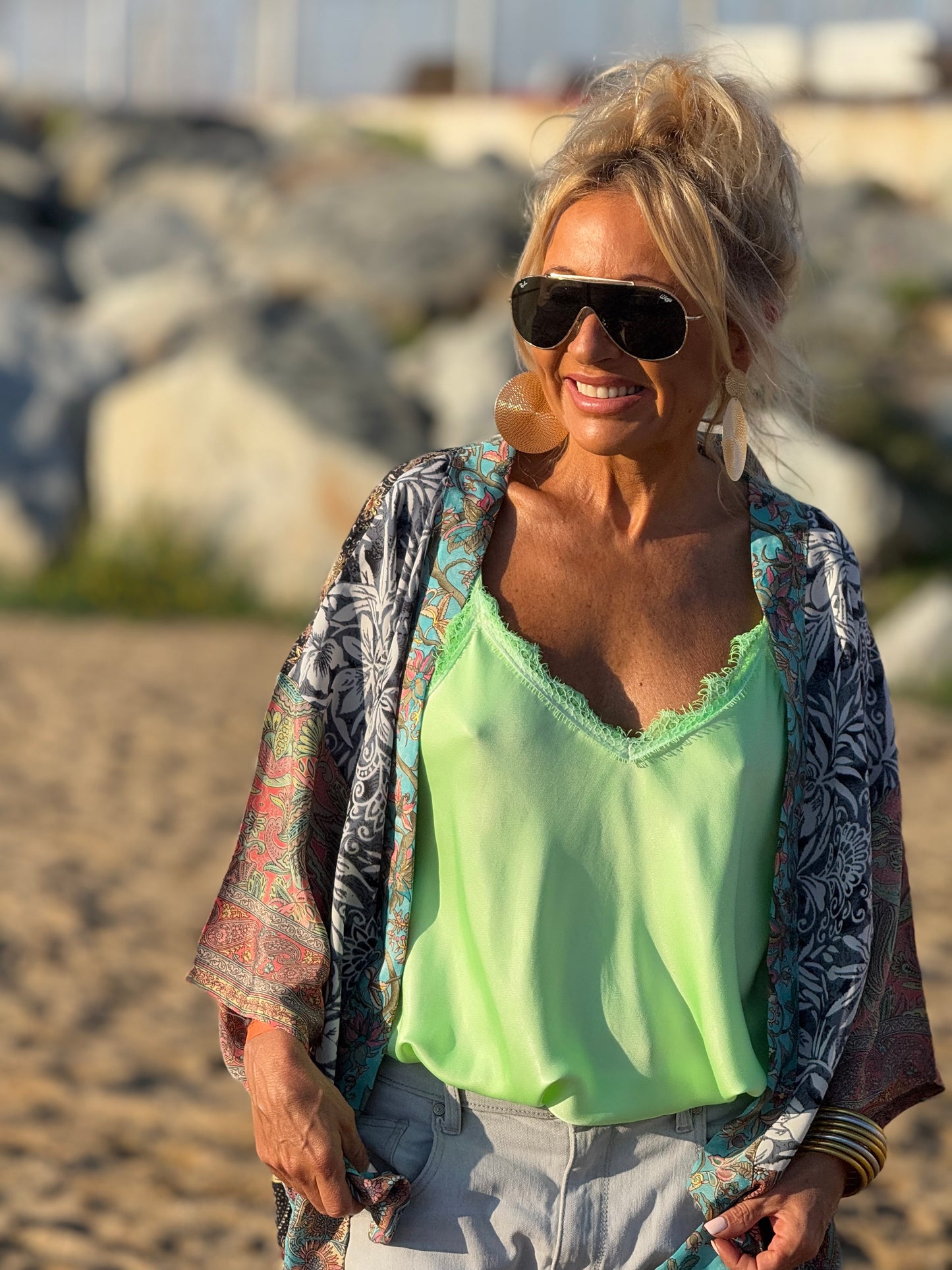 KIMONO CORTO ESTAMPADO MULTICOLOR