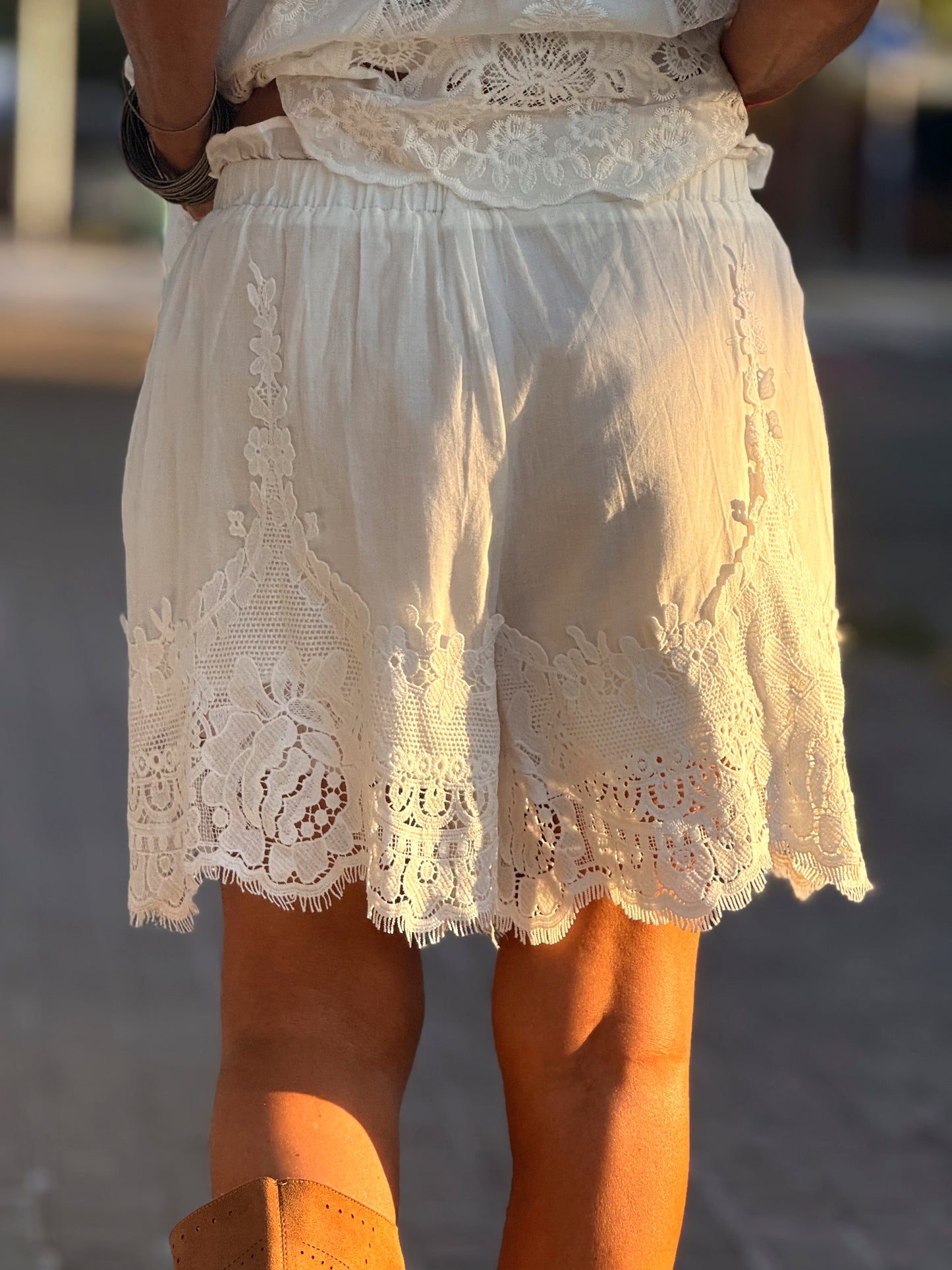 BERMUDA CHLOÉ LENCERO BLANCO