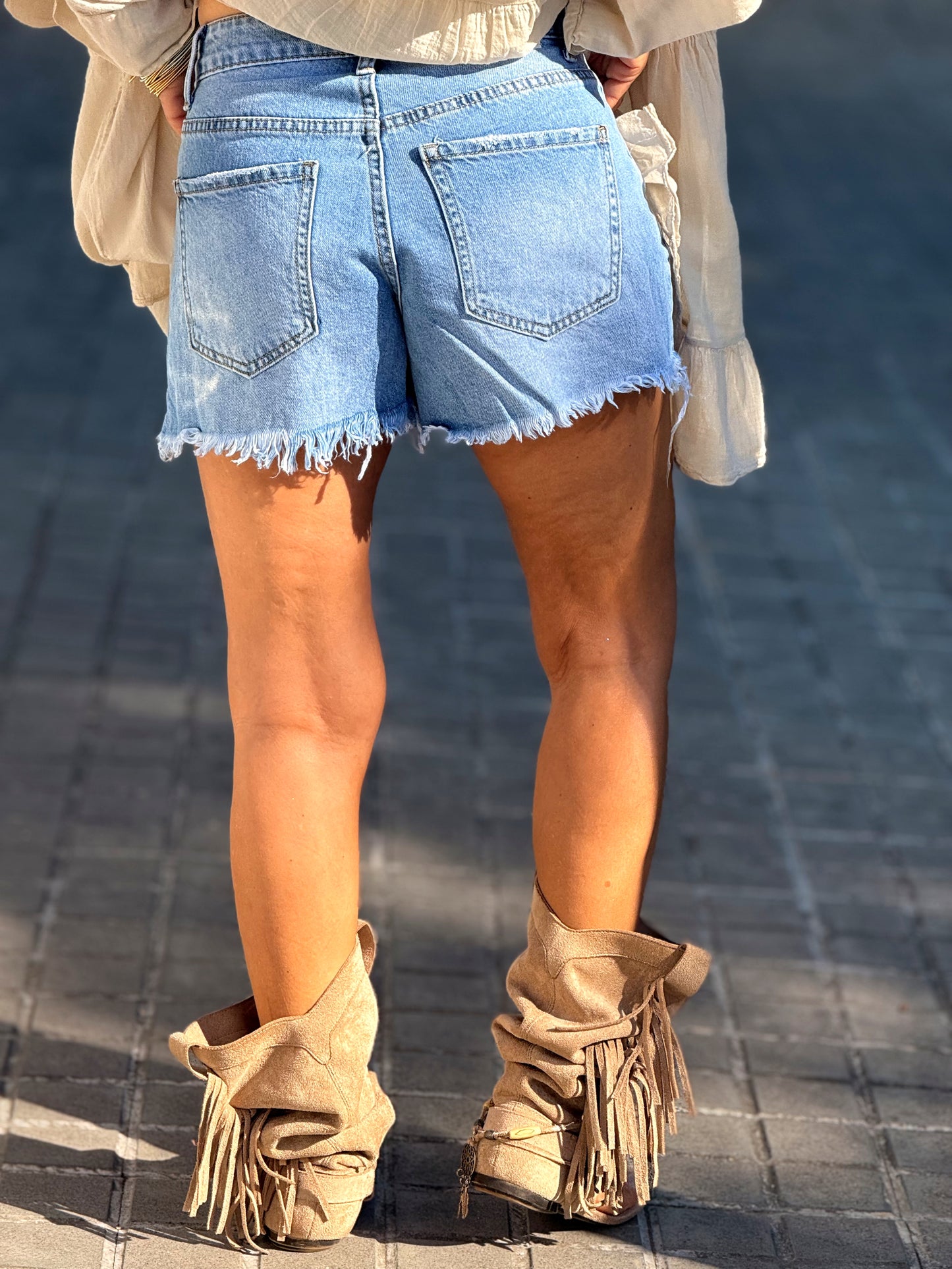 SHORT VAQUEROS LILLY TEJANO