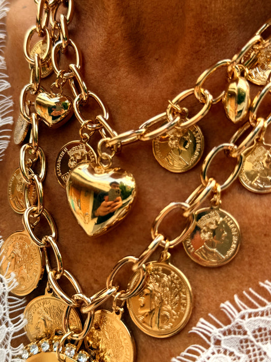 COLLAR CON INITIALE Y BRILLANTE BOHO DORADO