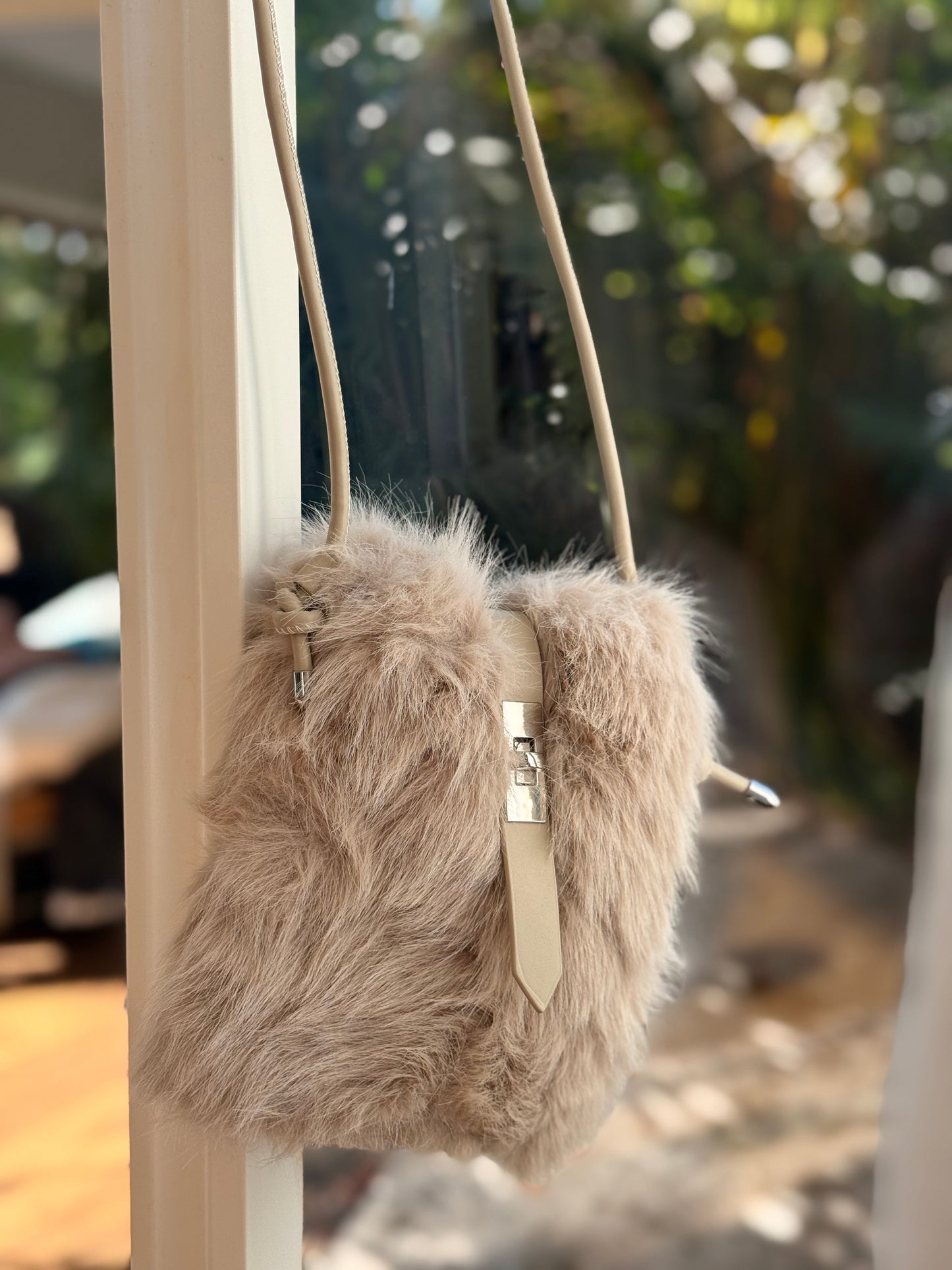 BOLSILLO DE OMBRO PELO SINTÉTICO MULTICOLOR