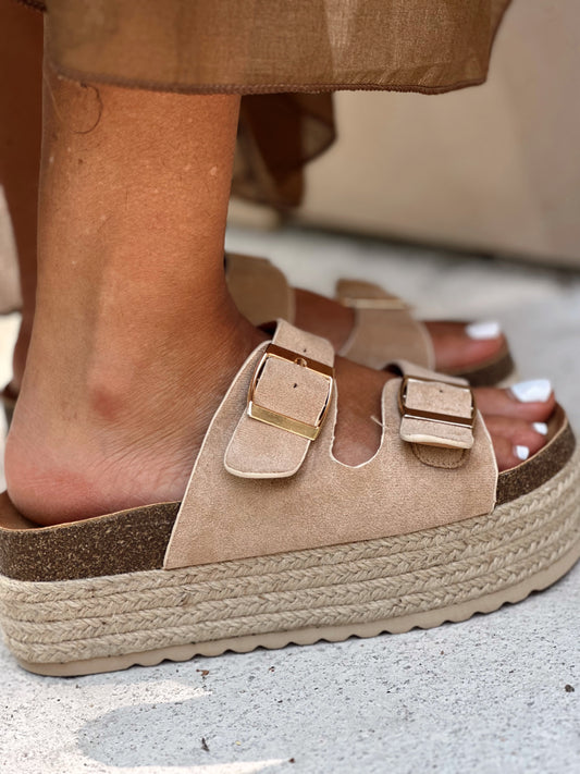 SANDALIAS MAXIPLATAFORMA BEIGE
