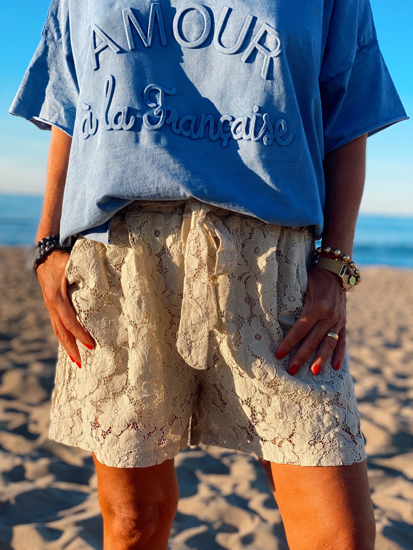 SHORT ENCAJE ESTHER BEIGE