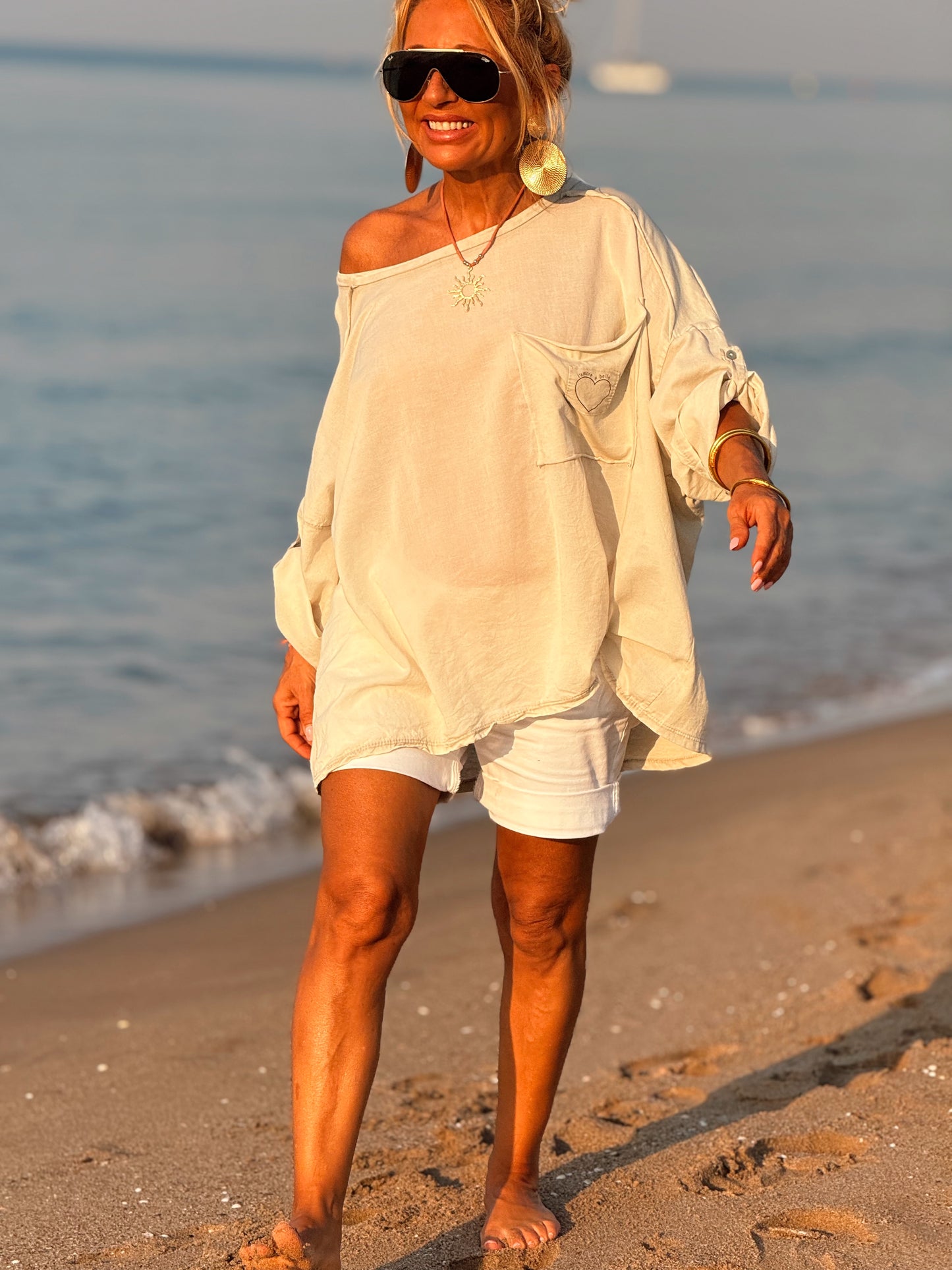 CAMISETA OVERSIZE L’AMORE E BELLA MULTICOLOR