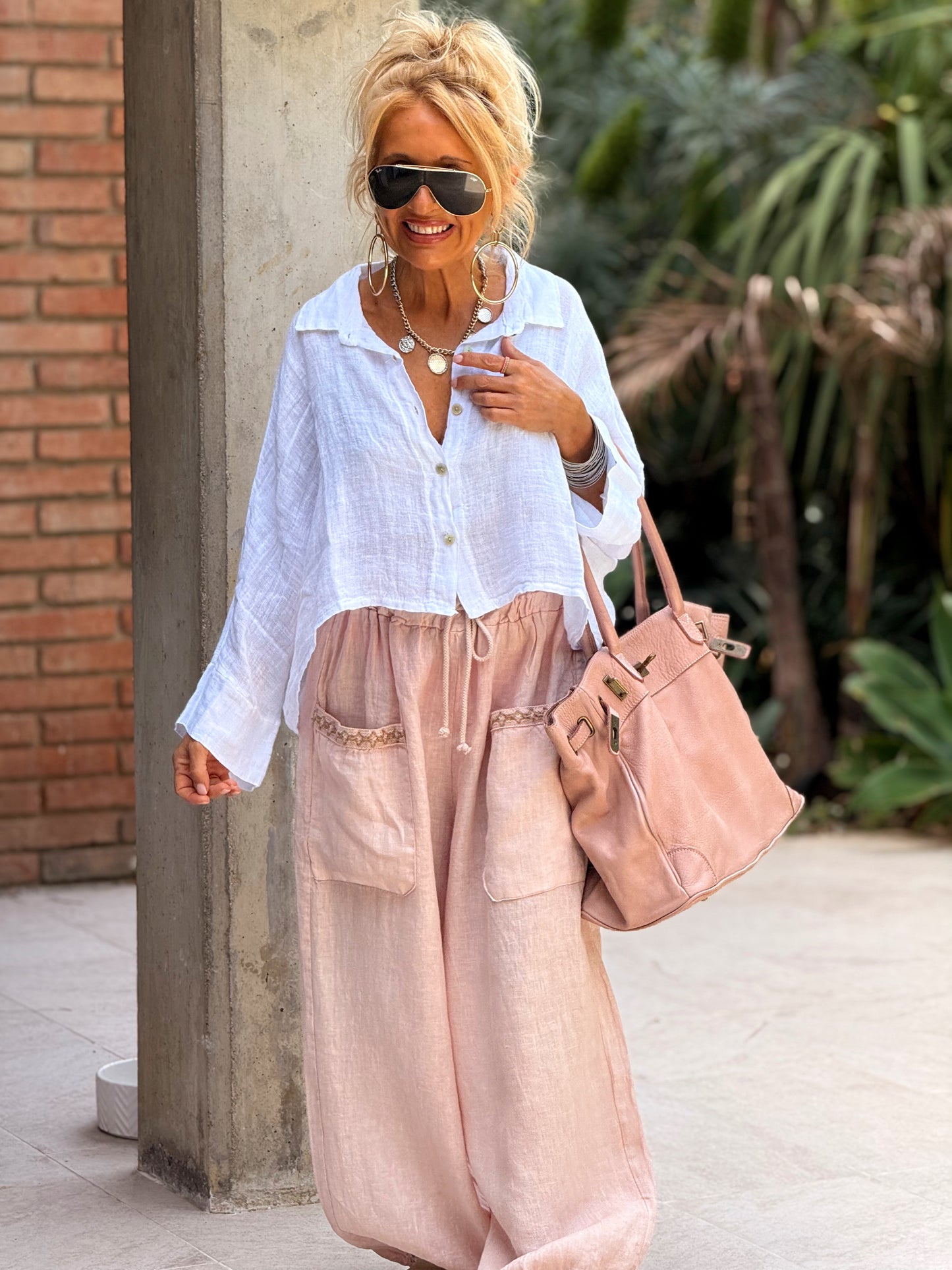 PANTALON OVERSIZE CON ENCAJE MULTICOLOR