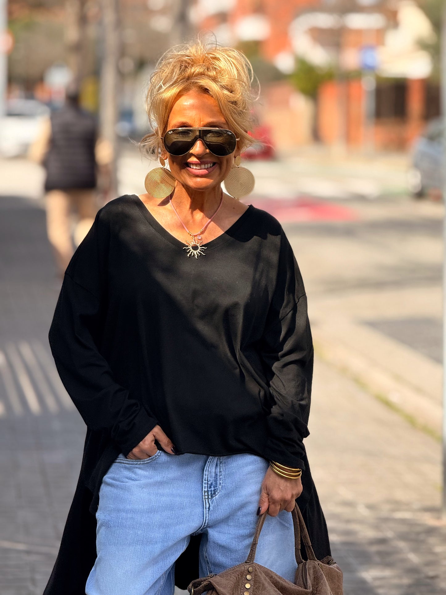 CAMISETA OVERSIZE ASIMÉTRICA MULTICOLOR