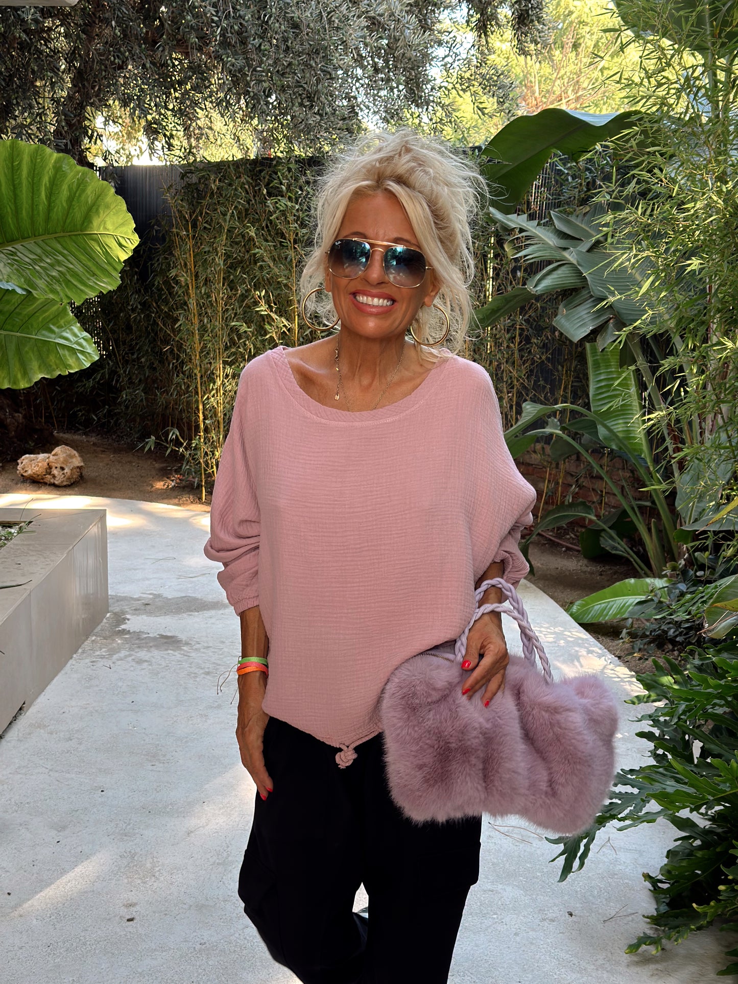 CAMISETA PANAL CON CORDÓN ROSA