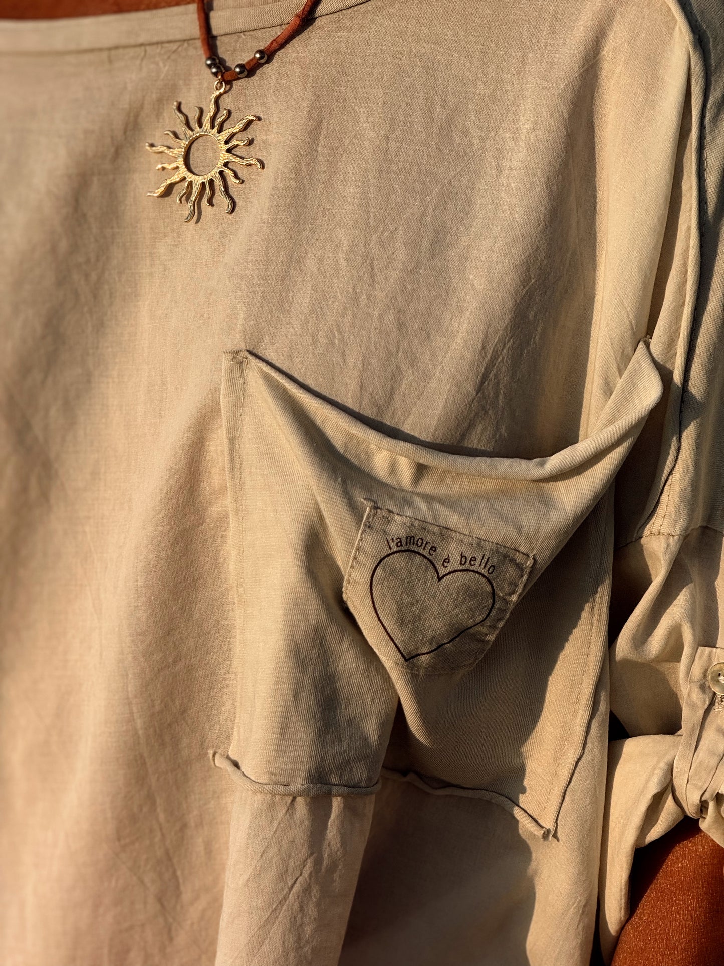 CAMISETA OVERSIZE L’AMORE E BELLA MULTICOLOR