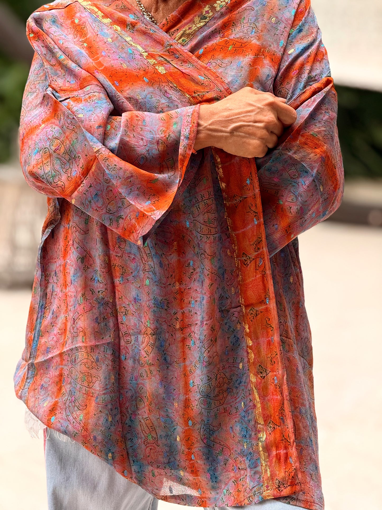 KIMONO CORTO ESTAMPADO CREPE DE SEDA MULTICOLOR