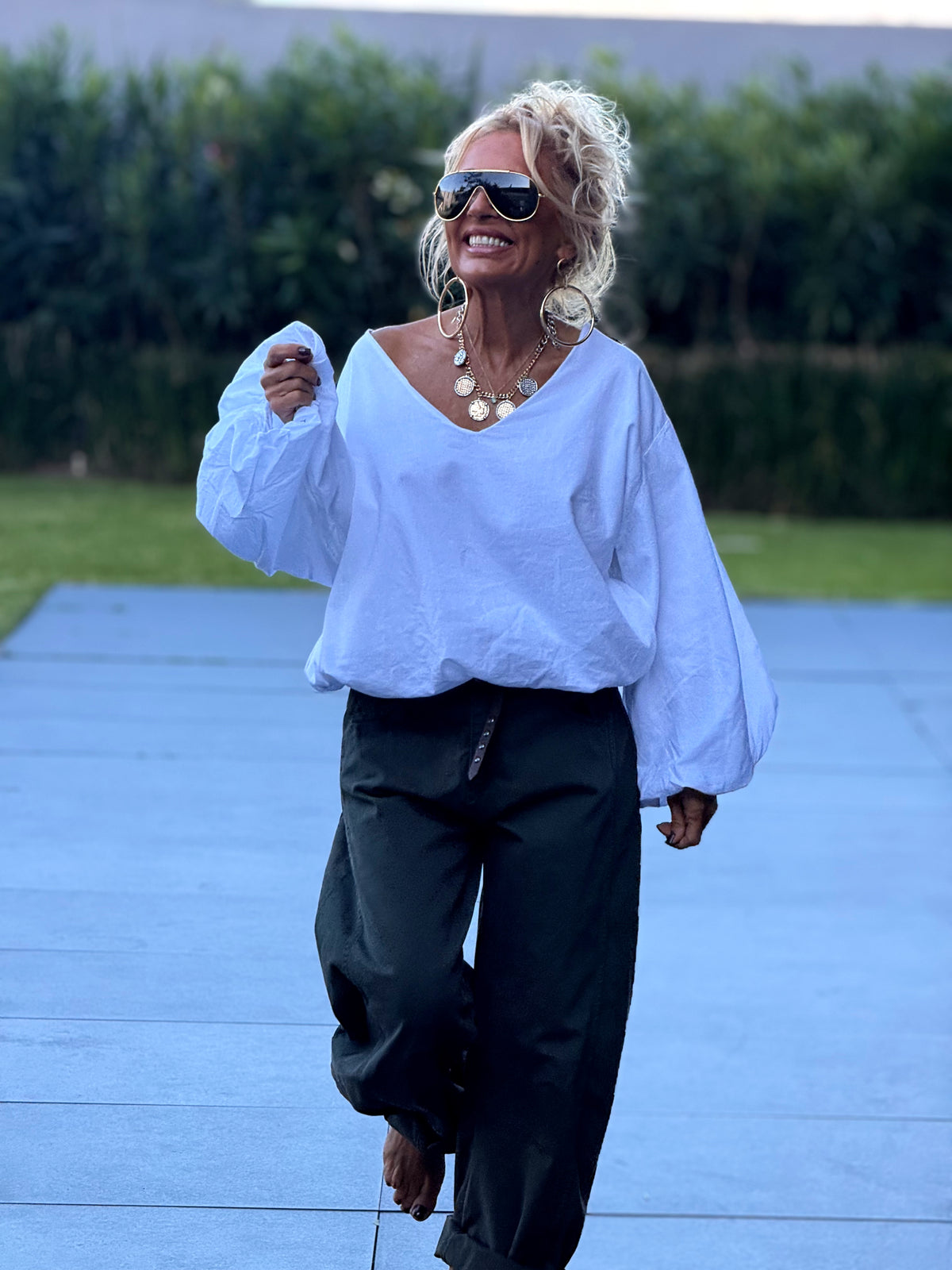 PANTALON CON CINTURÓN ANGELA MULTICOLOR