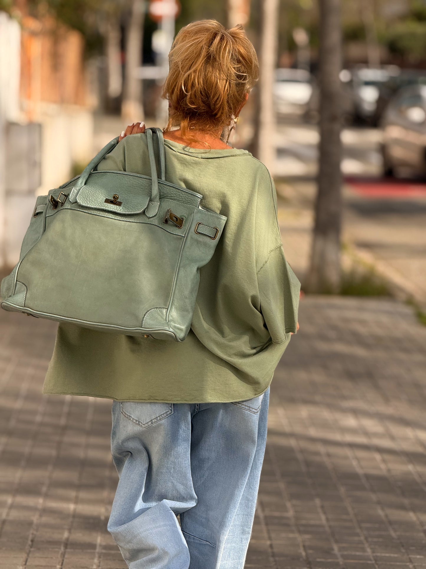 CAMISETA SUPER OVERSIZE DESGASTADA MALIBU MULTICOLOR