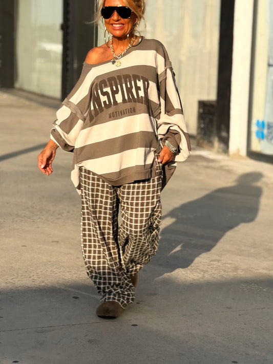 SUDADERA SUPER OVERSIZE INSPIRED RAYAS MULTICOLOR