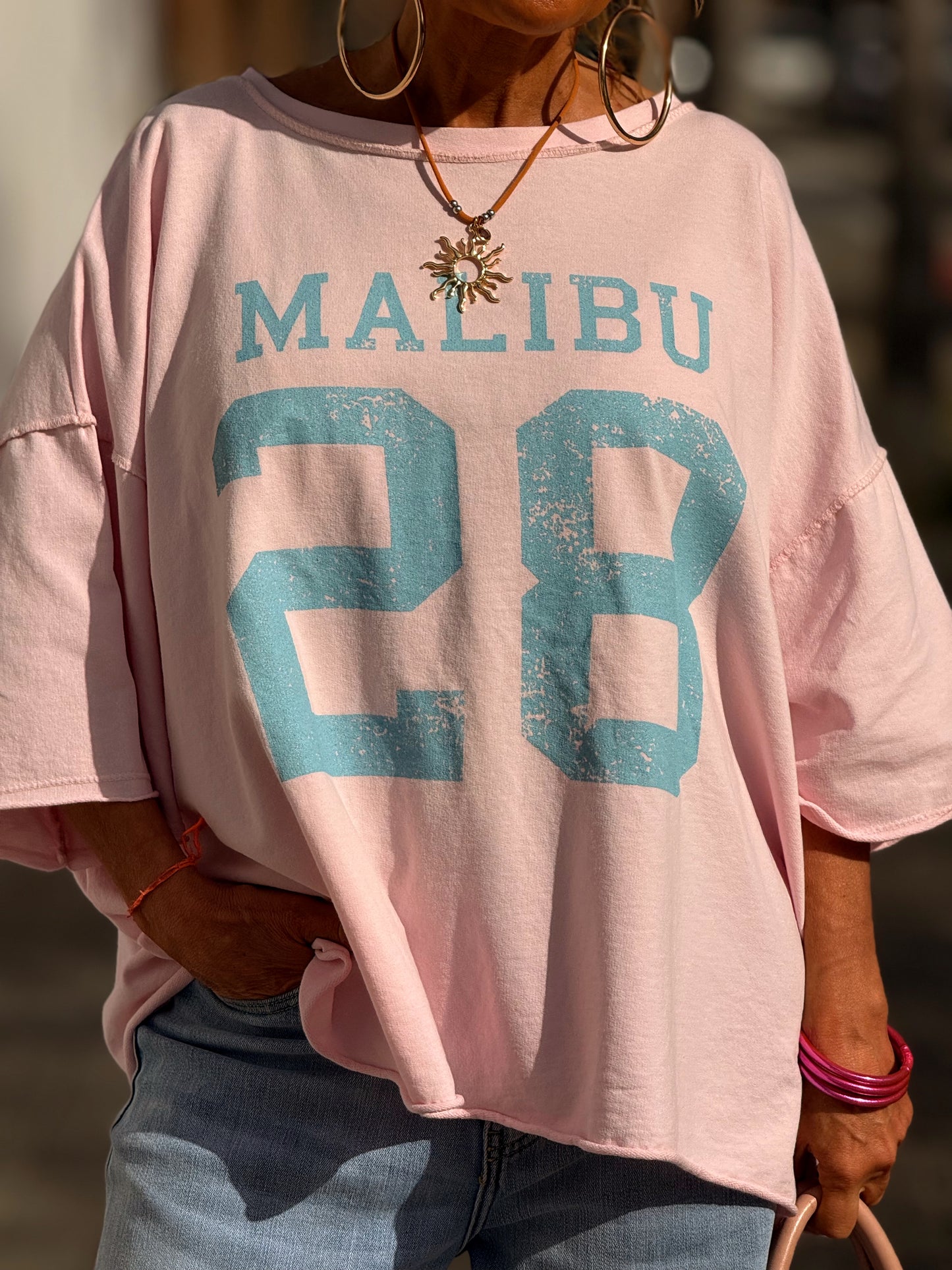 CAMISETA SUPER OVERSIZE DESGASTADA MALIBU MULTICOLOR
