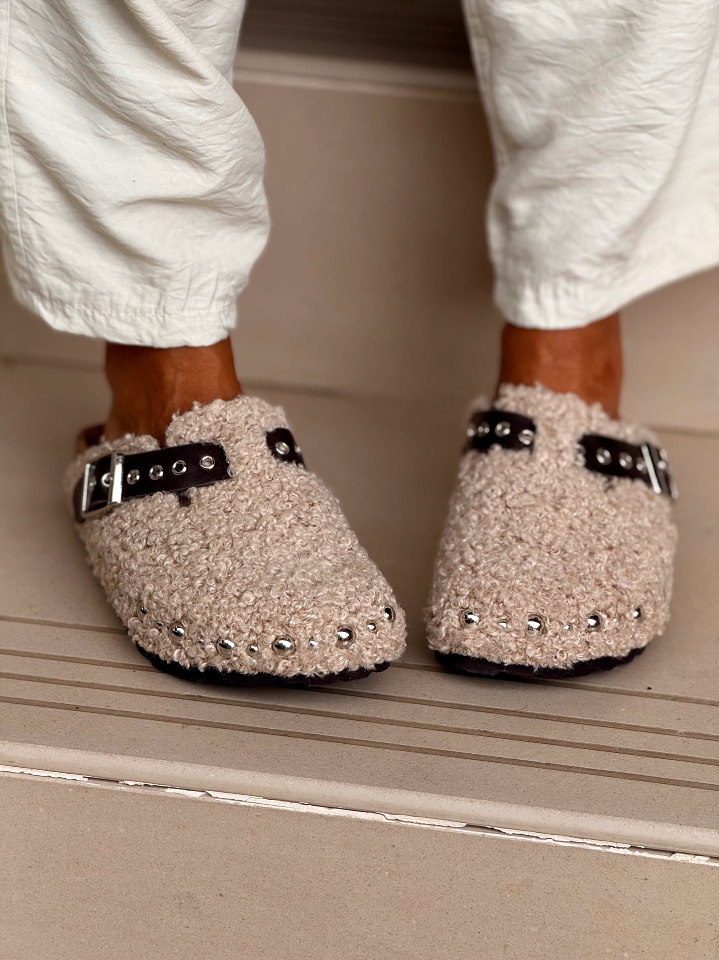 ZUECOS OVEJA BEIGE