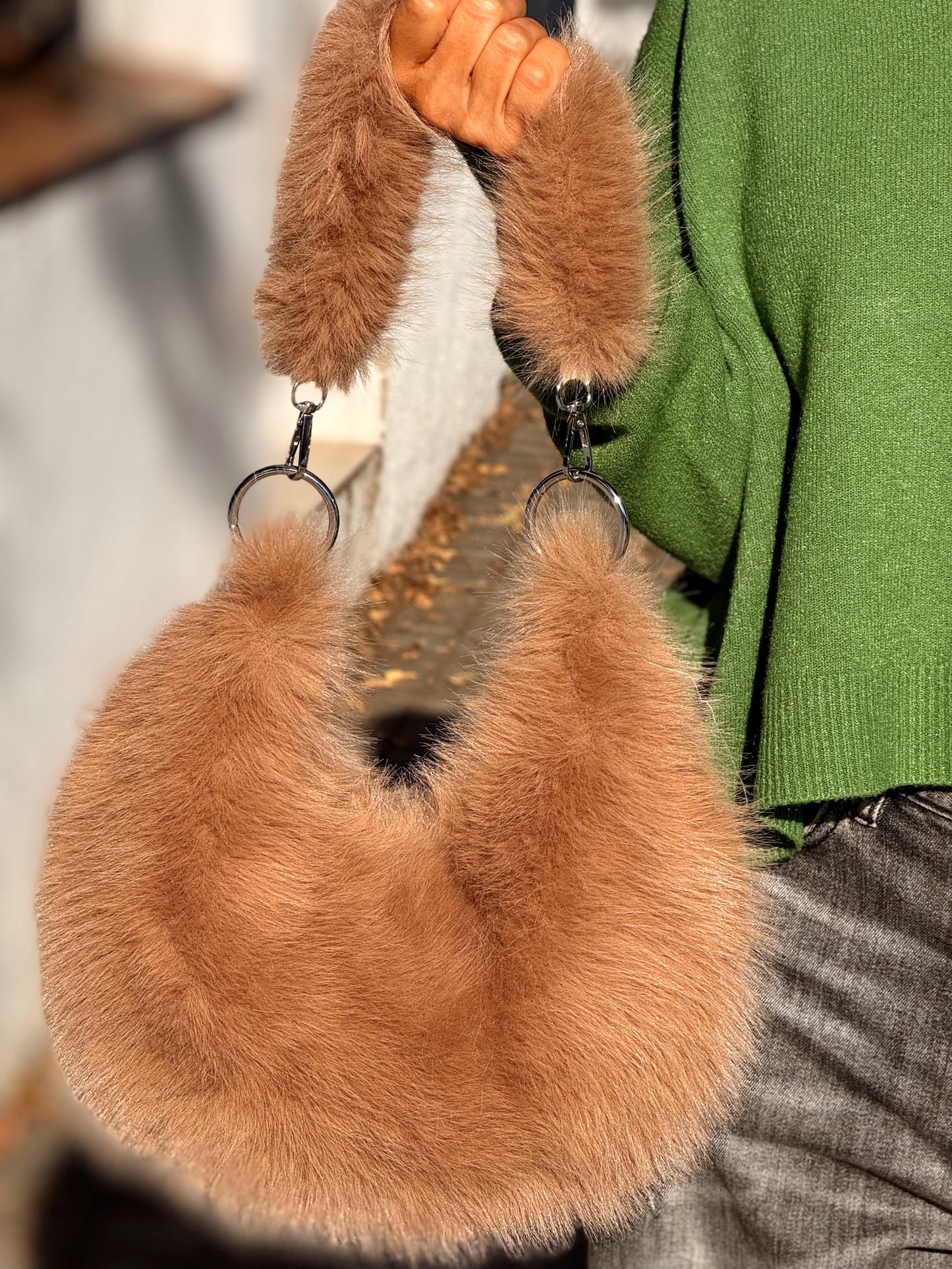 BOLSO GRANDE PELO SINTÉTICO LUNA MULTICOLOR