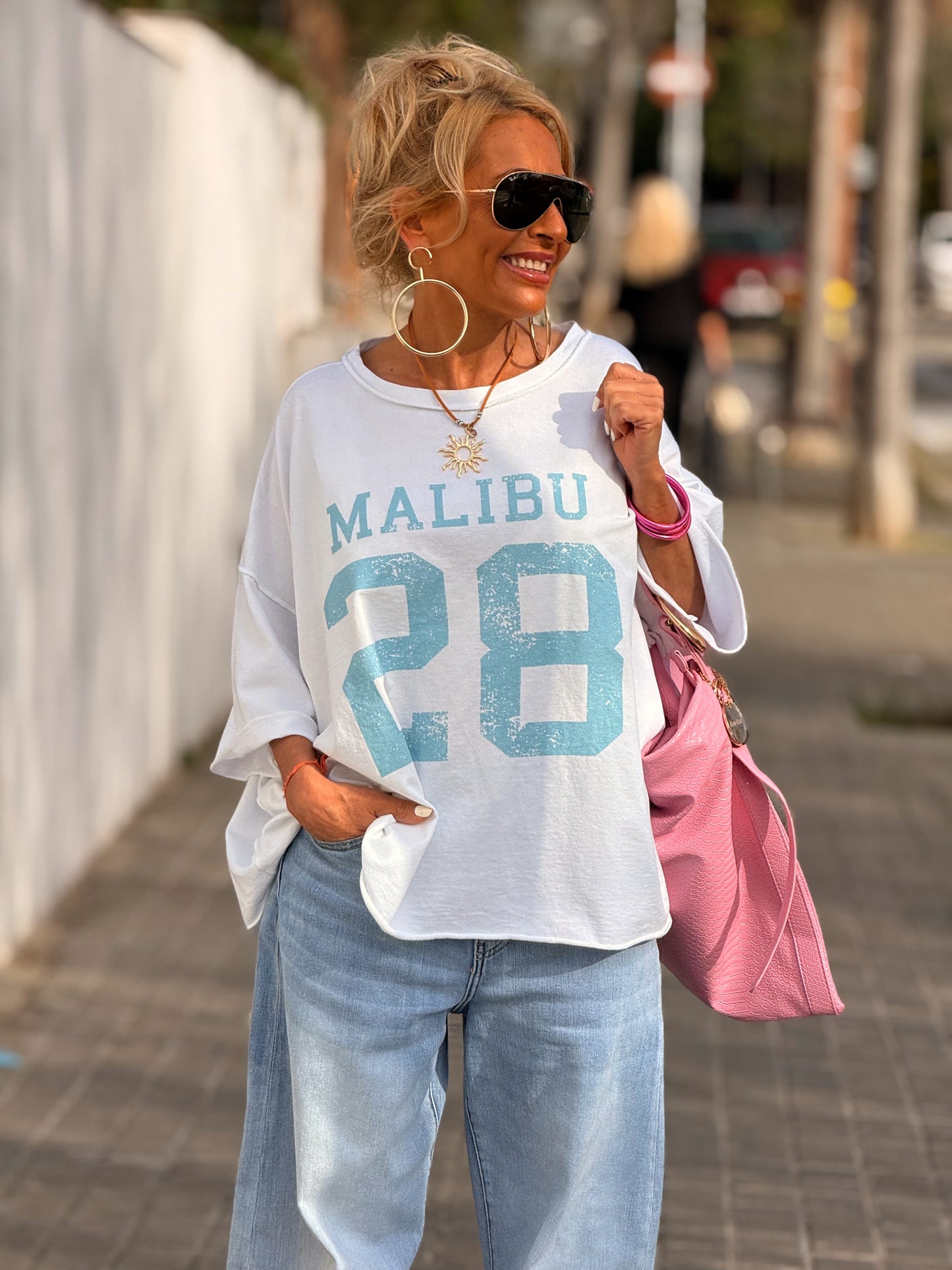 CAMISETA SUPER OVERSIZE DESGASTADA MALIBU MULTICOLOR