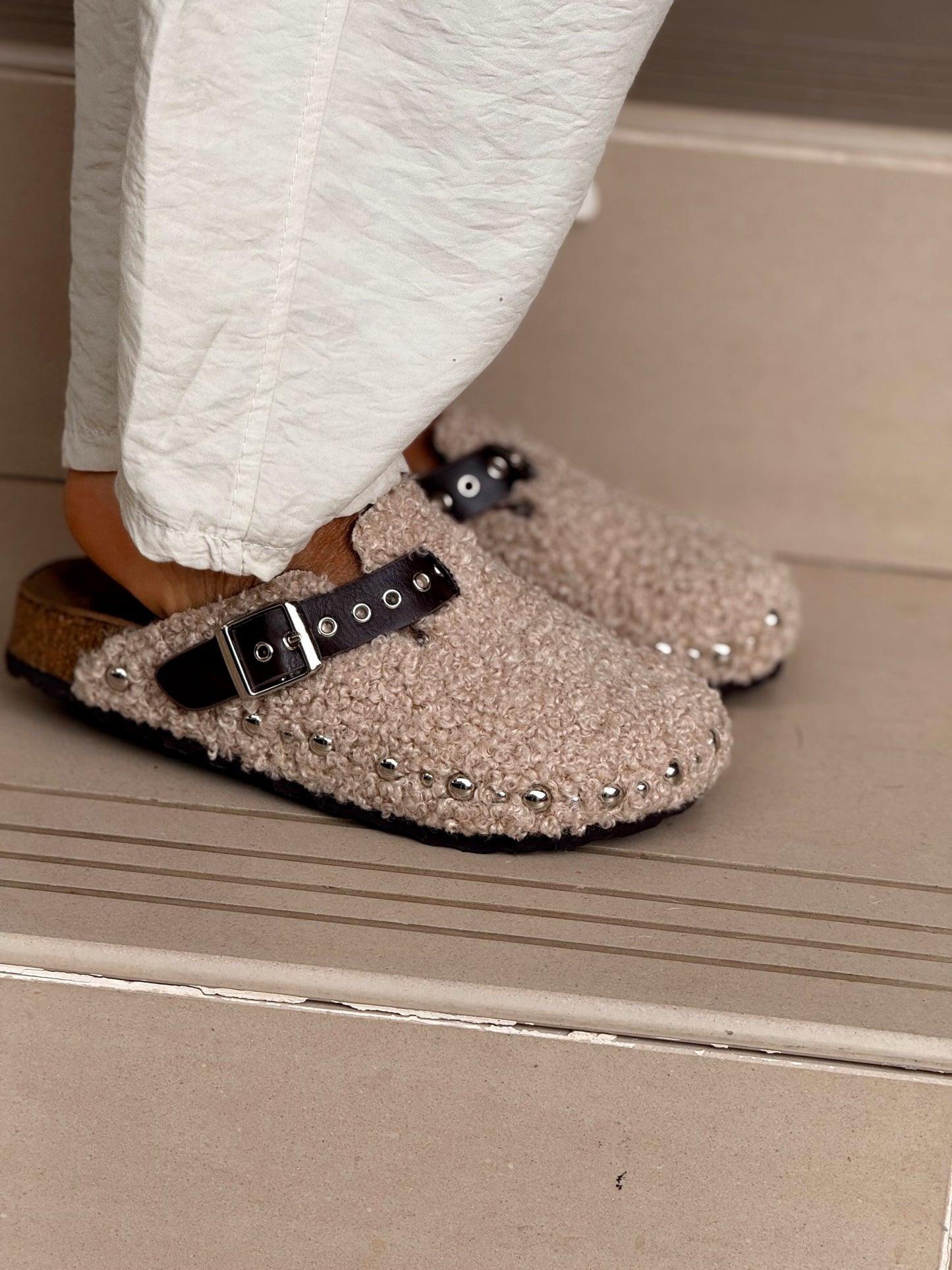 ZUECOS OVEJA BEIGE