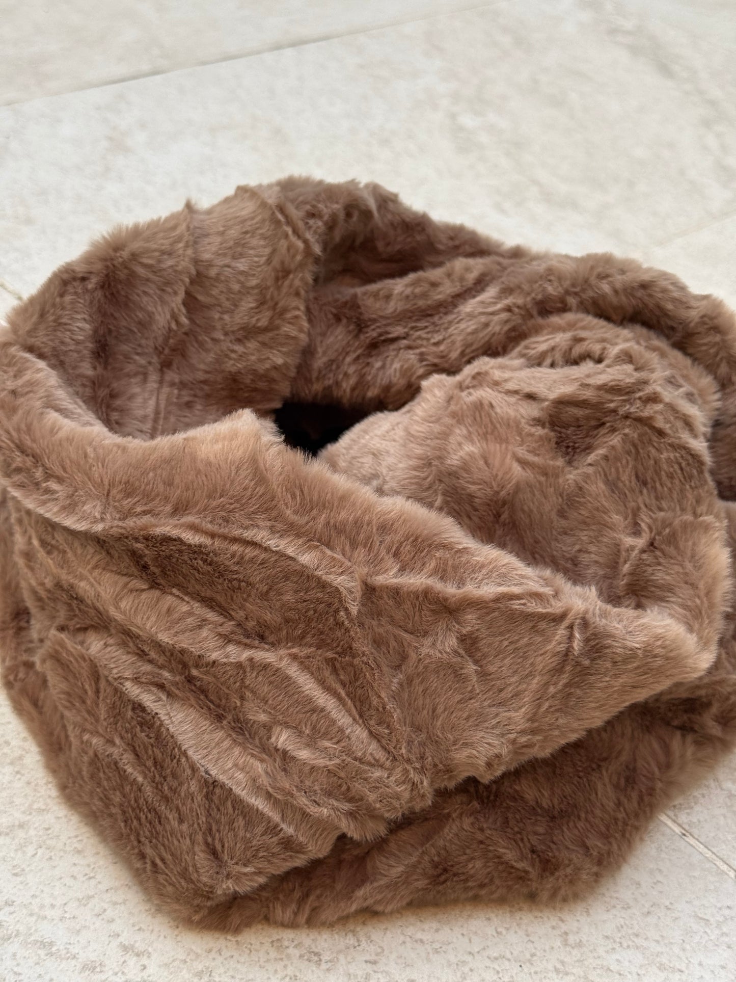 CUELLO DE PELO SINTÉTICO MULTICOLOR