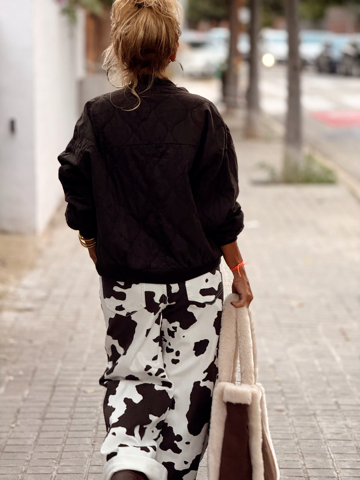 JEANS ESTAMPADO VACA MARRON