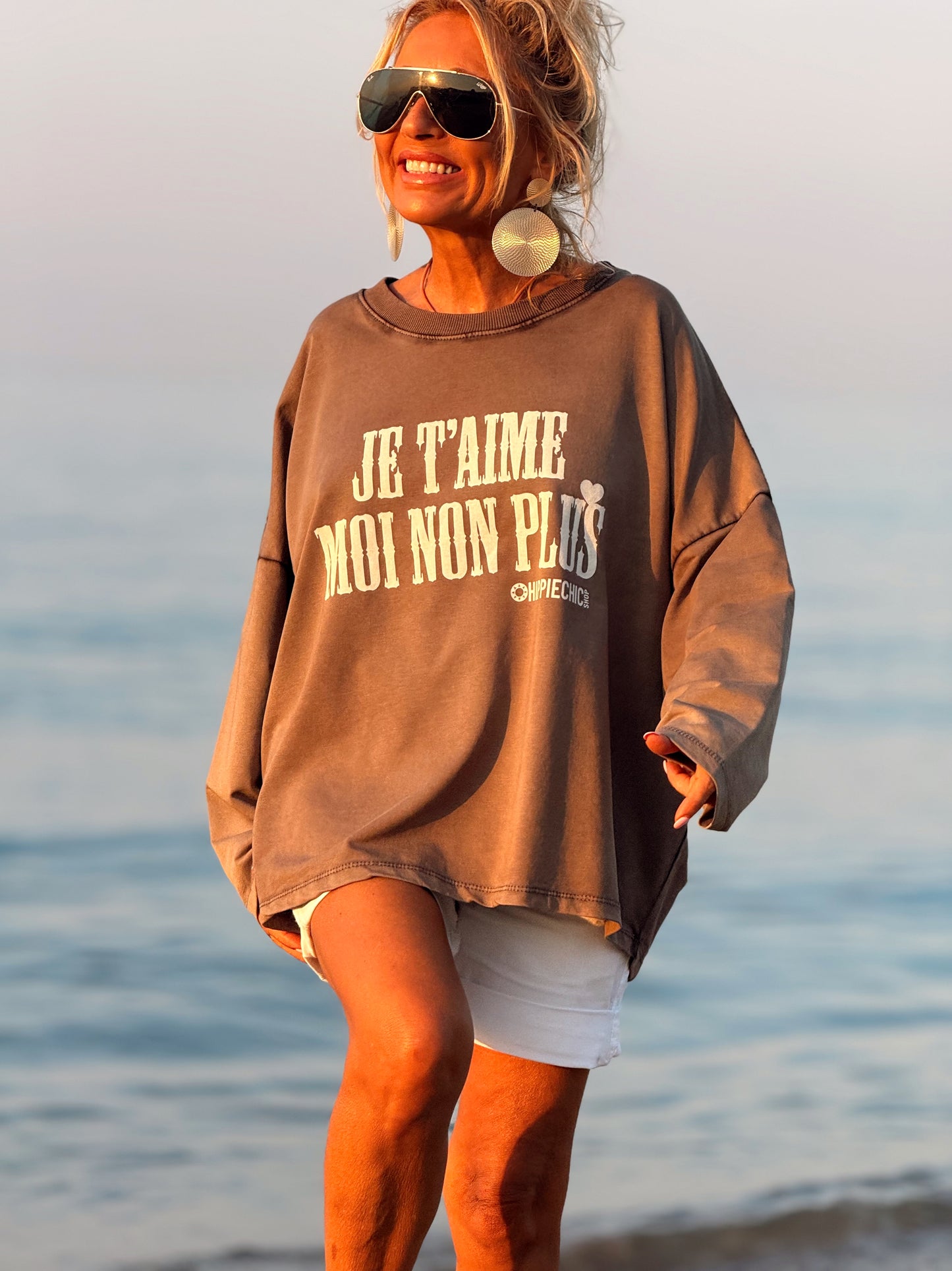 SUDADERA OVERSIZE JE T’AIME MOI NON PLUS MULTICOLOR