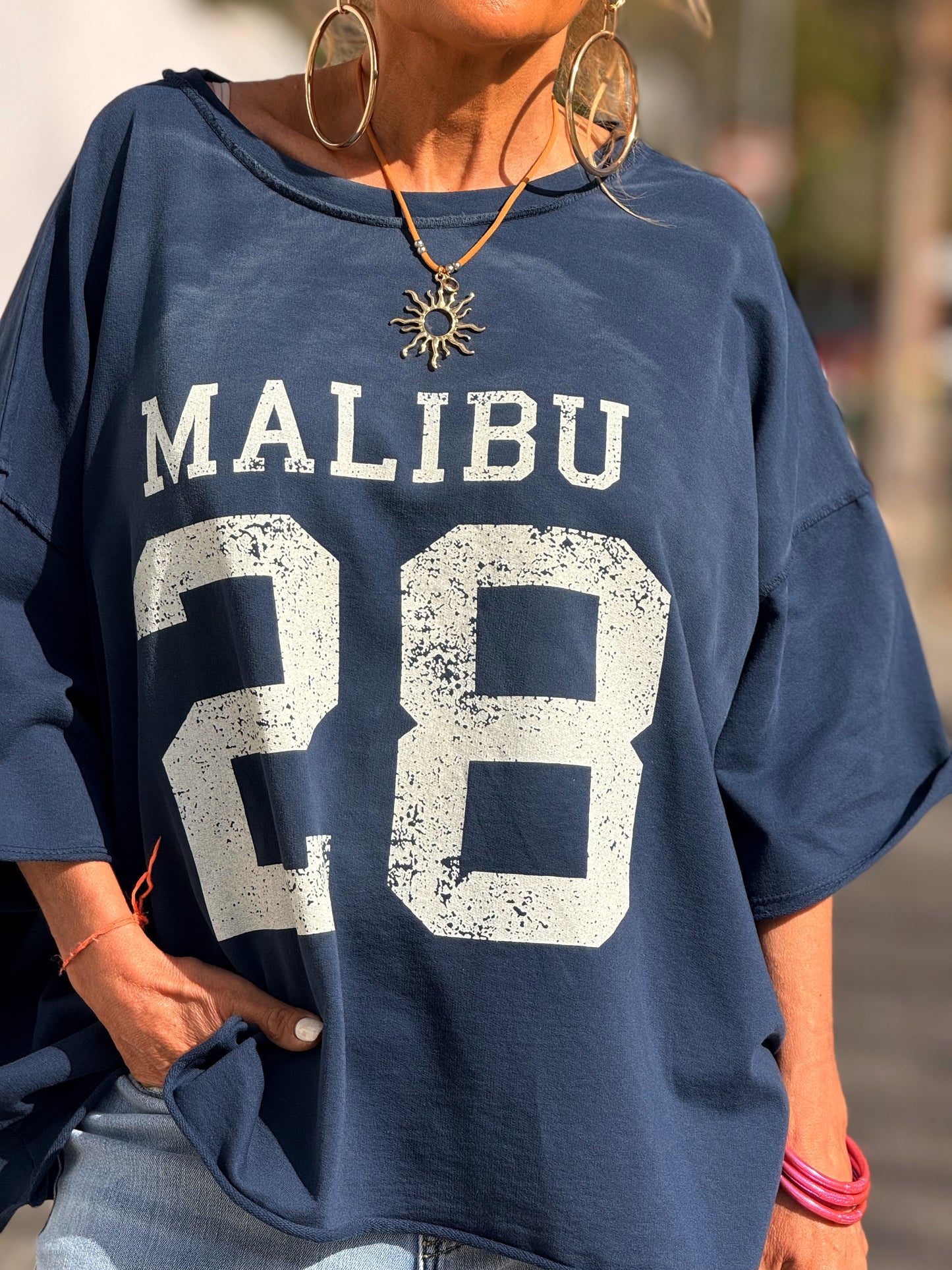 CAMISETA SUPER OVERSIZE DESGASTADA MALIBU MULTICOLOR