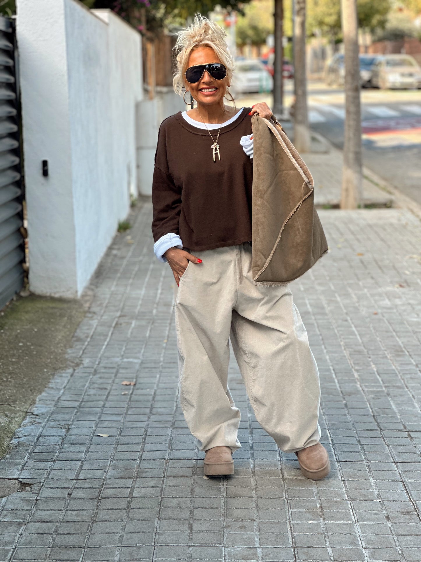 PANTALÓN OVERSIZE TERCIOPELO MATIAS BEIGE