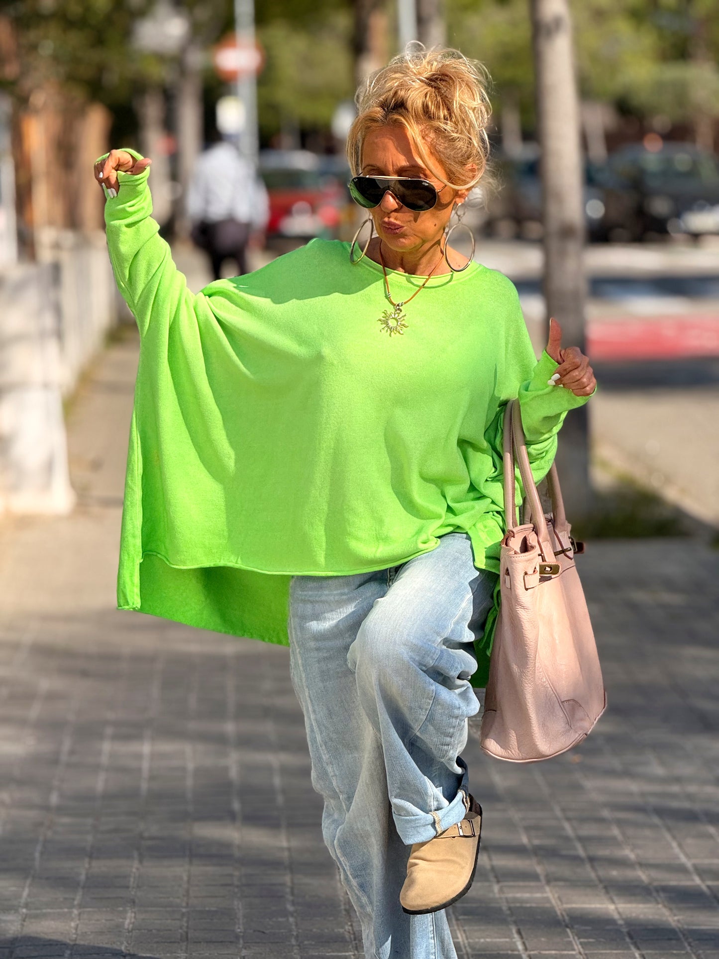 CAMISETA-SUDADERA SUPER OVERSIZE DANI NÉON MULTICOLOR