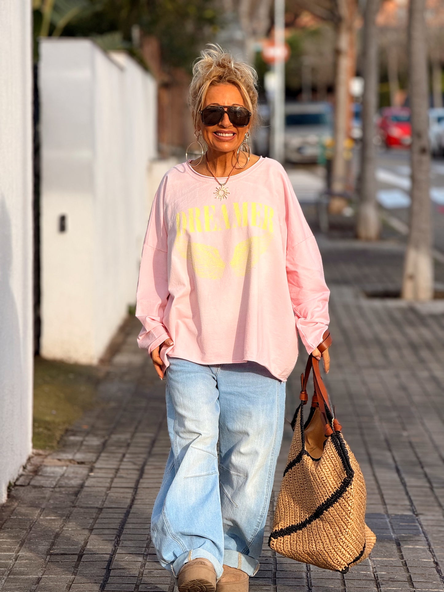 CAMISETA DESGASTADA DREAMER MULTICOLOR