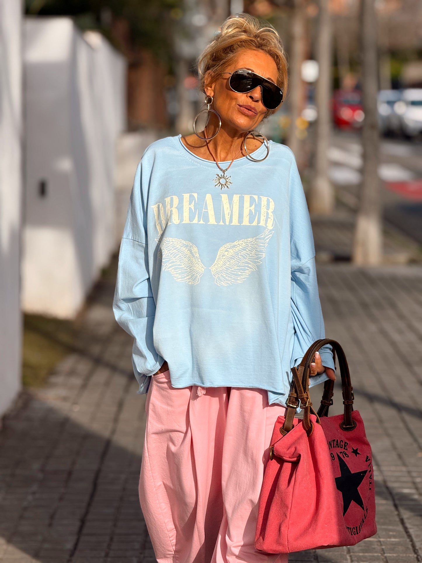CAMISETA DESGASTADA DREAMER MULTICOLOR