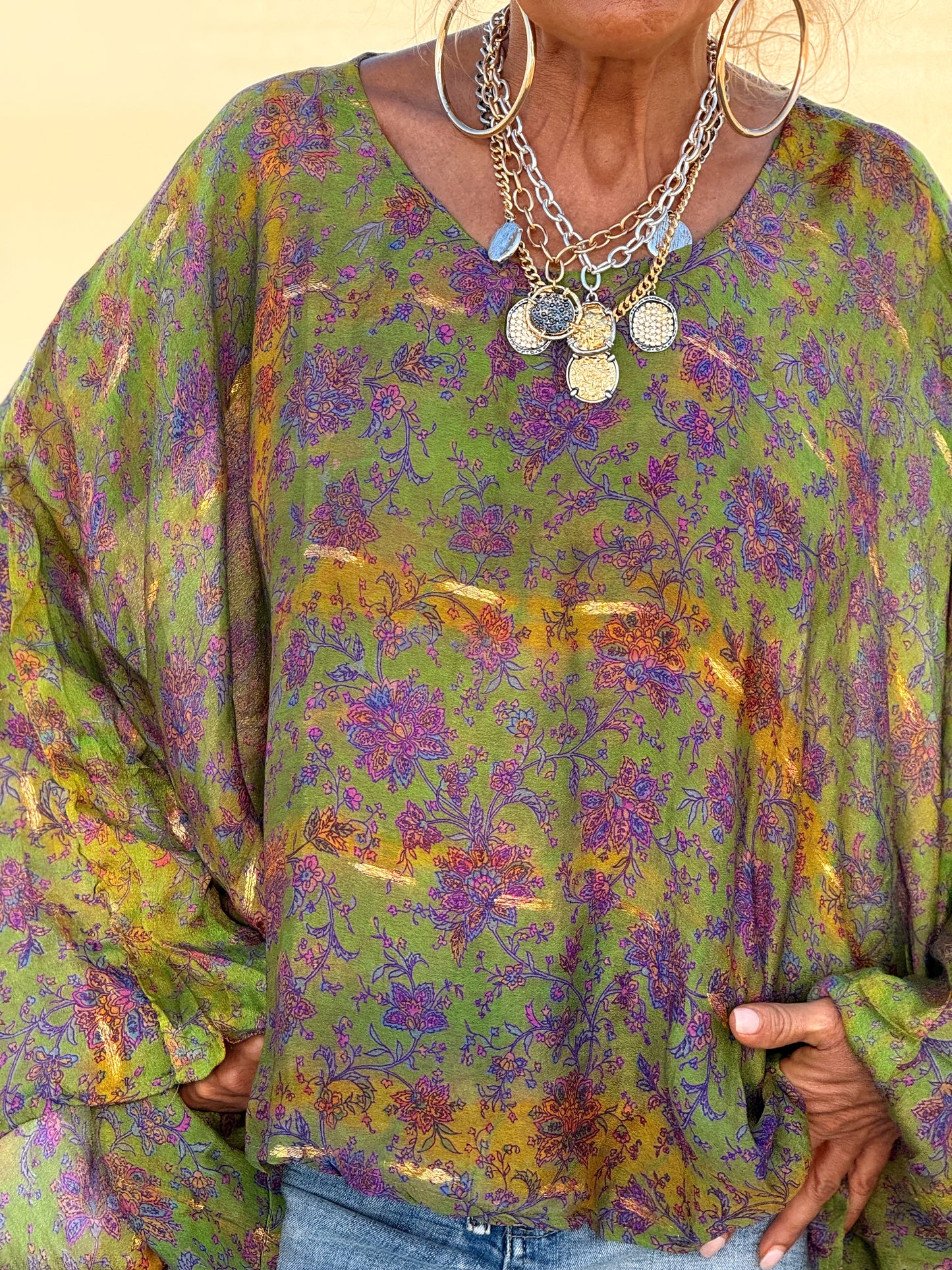 BLUSA-CAPA ESTAMPADO CREPE DE SEDA INDY MULTICOLOR