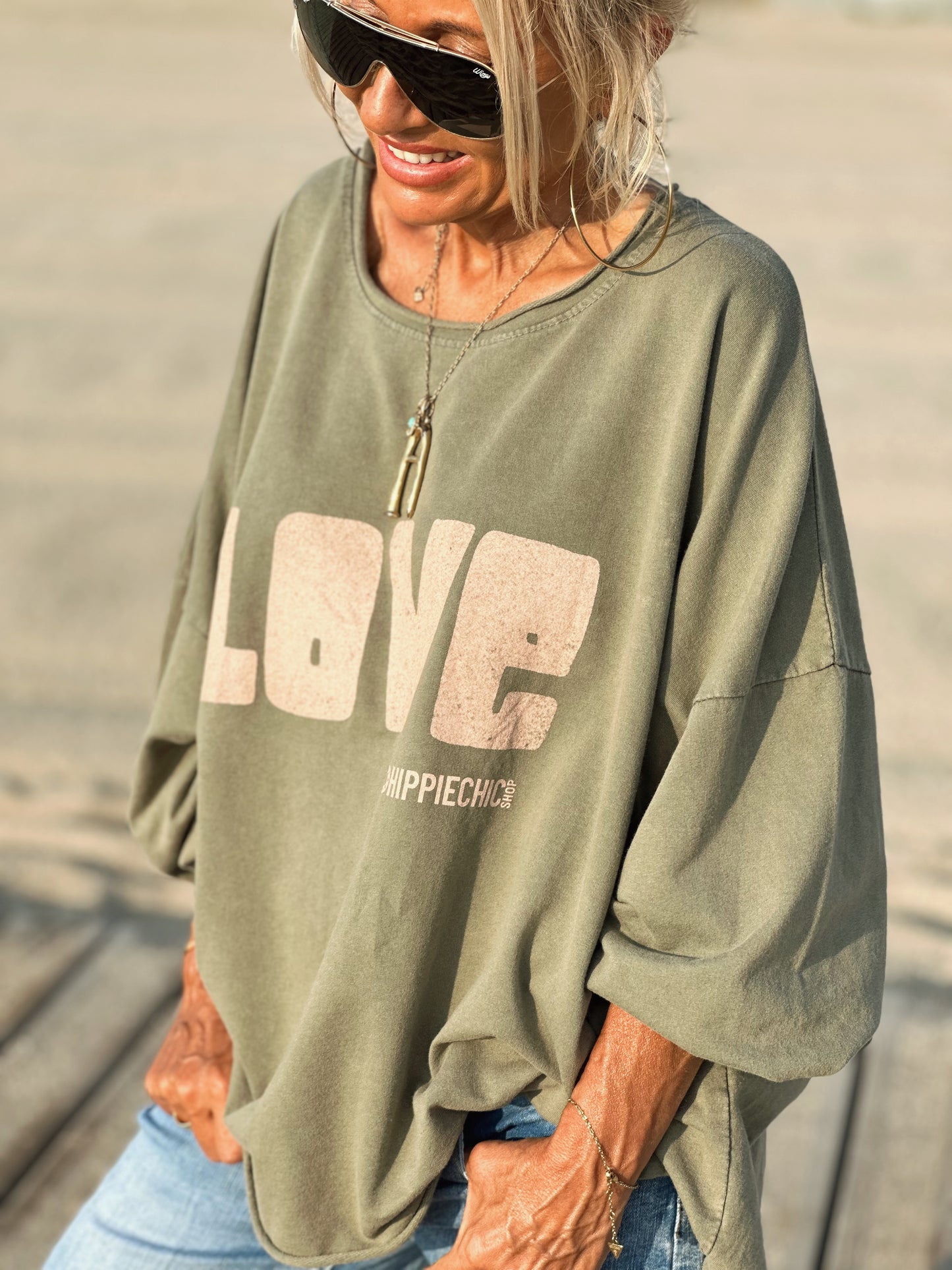 SUDADERA OVERSIZE LOVE KAKI