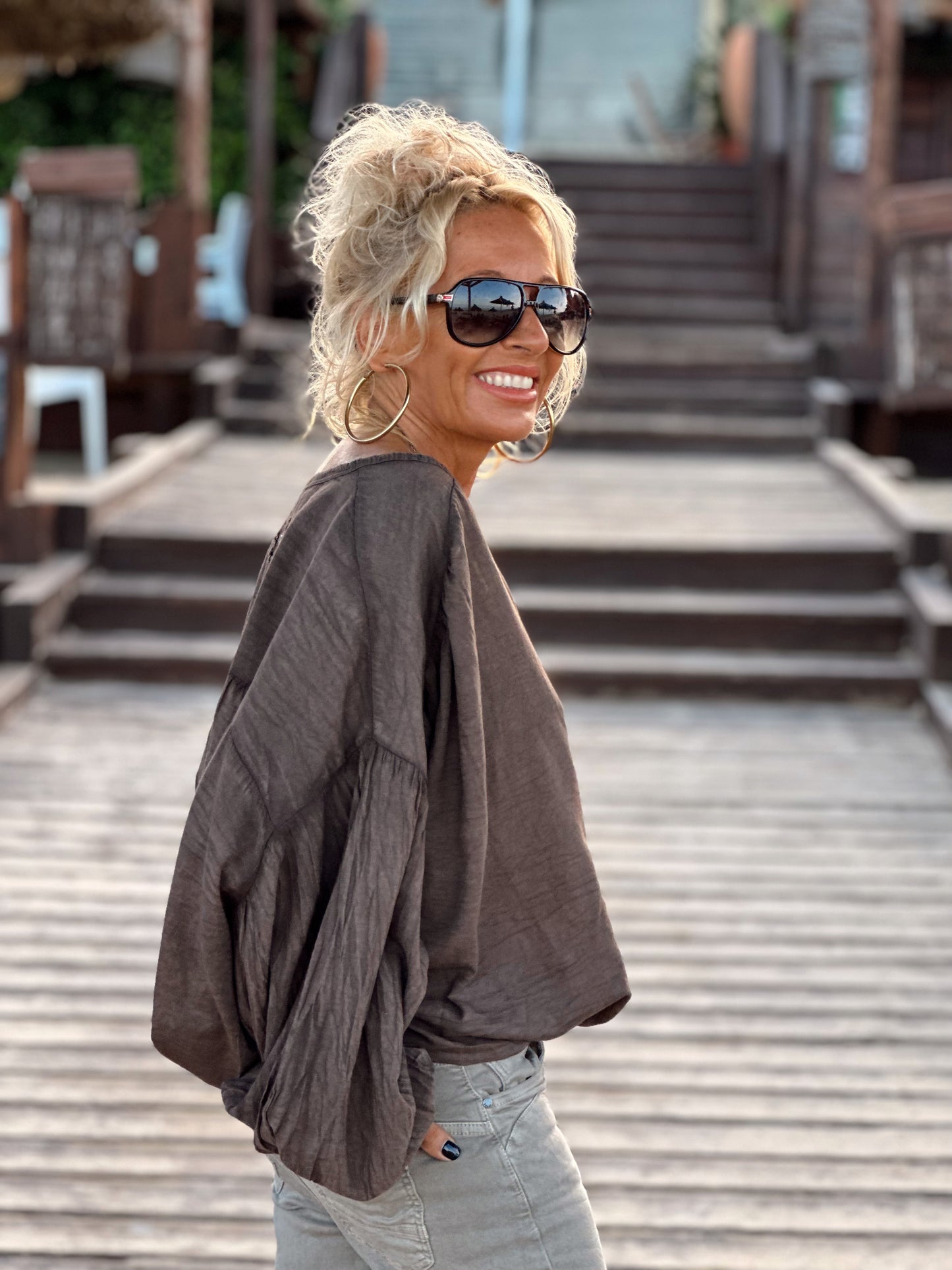 CAMISETA LUPA MARRÓN