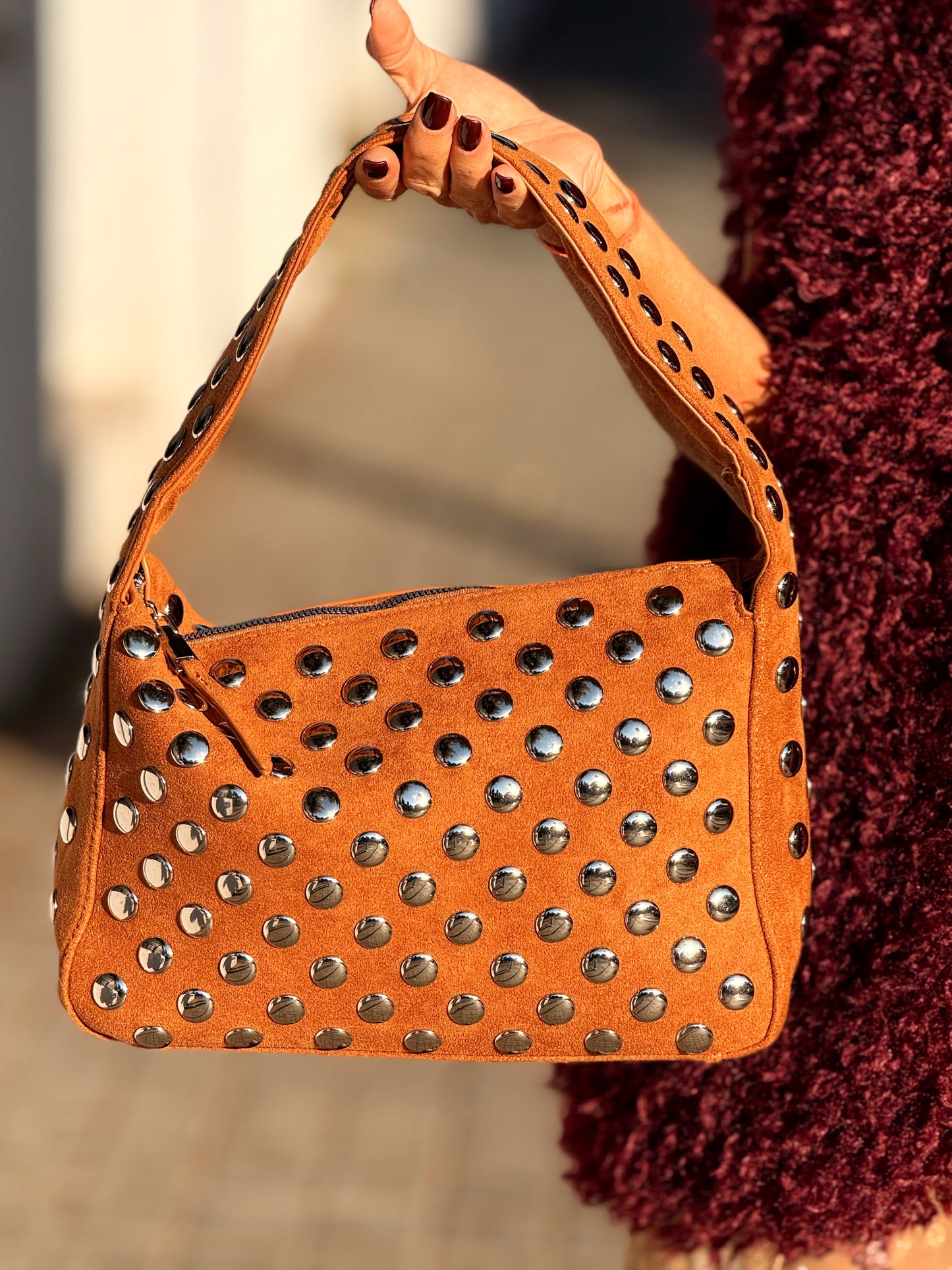 BOLSO TACHAS MALTA CAMEL