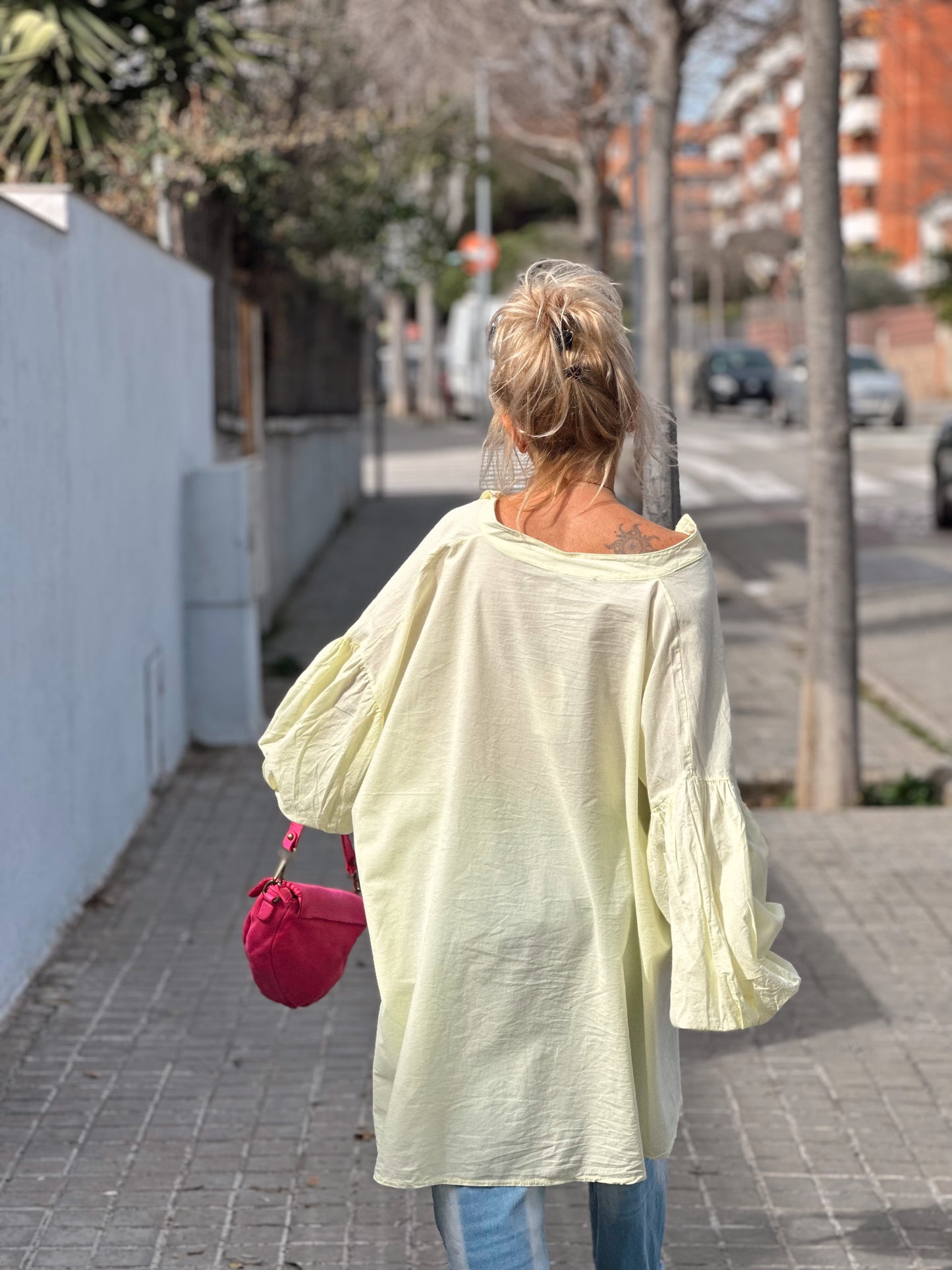 CAMISA ASIMÉTRICA OVERSIZE LOLITA AMARILLO