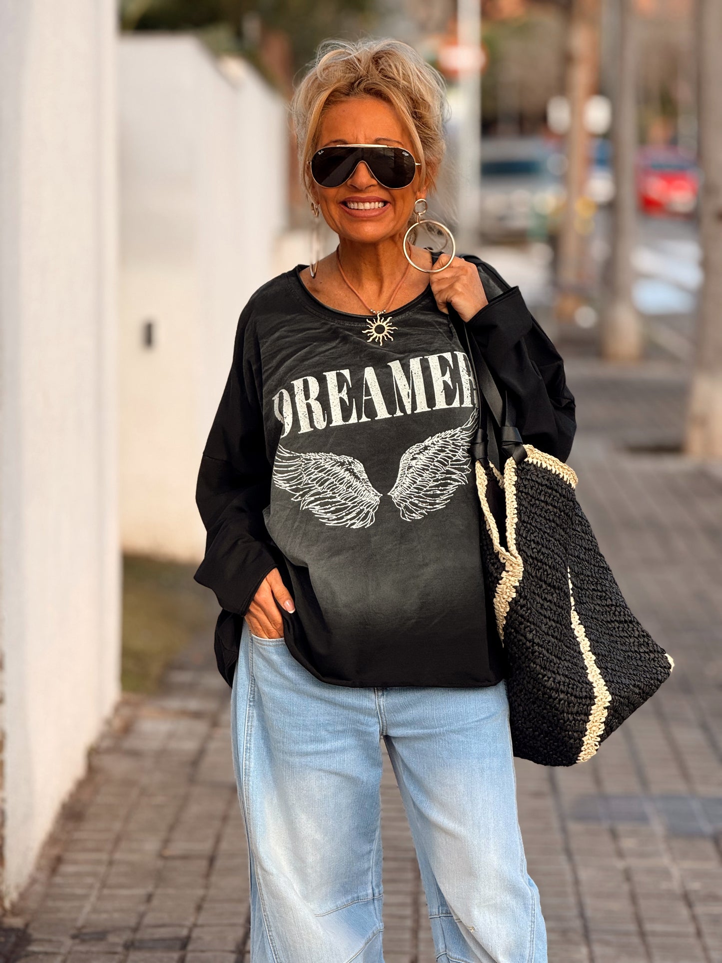CAMISETA DESGASTADA DREAMER MULTICOLOR
