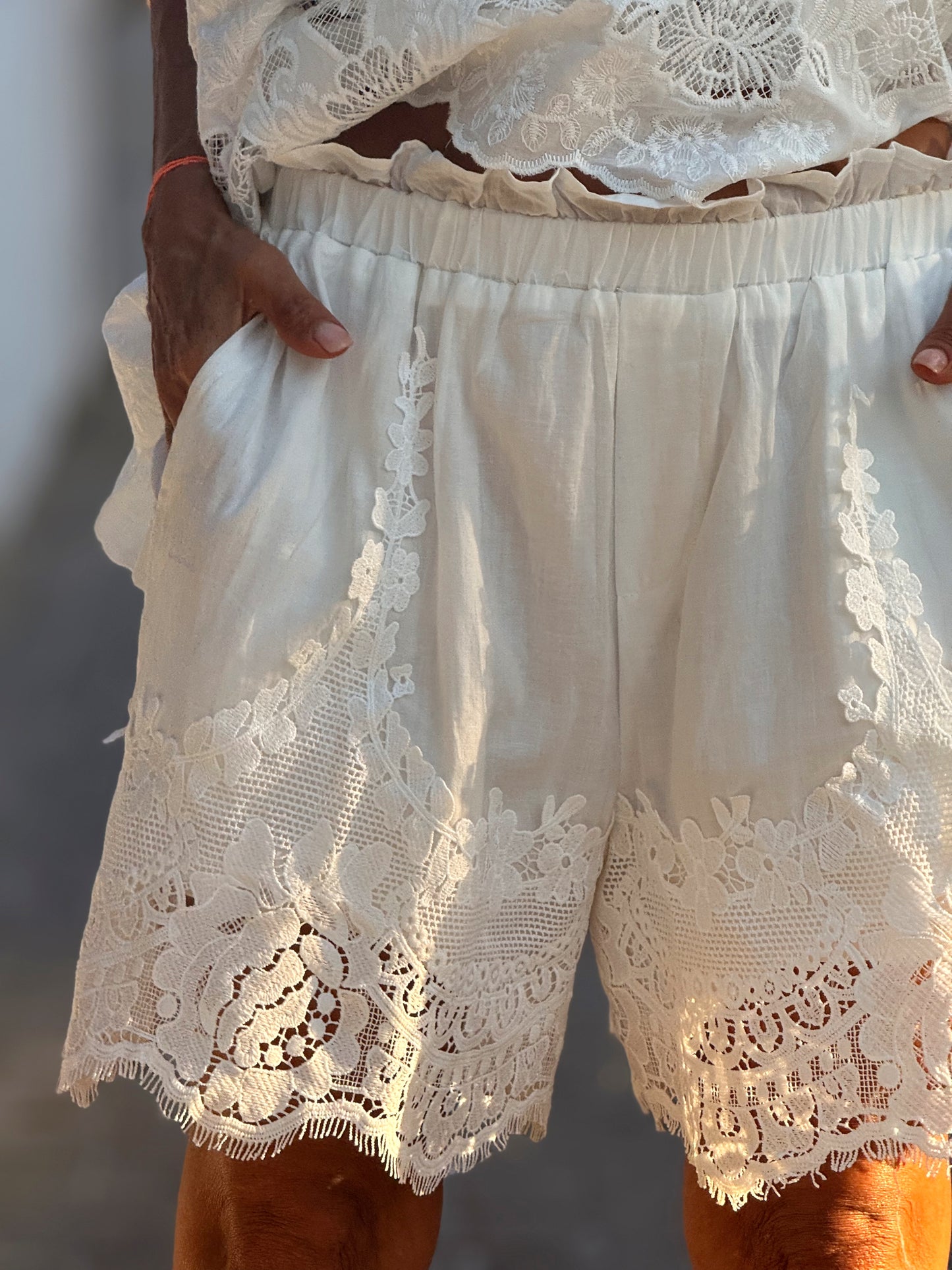 BERMUDA CHLOÉ LENCERO BLANCO