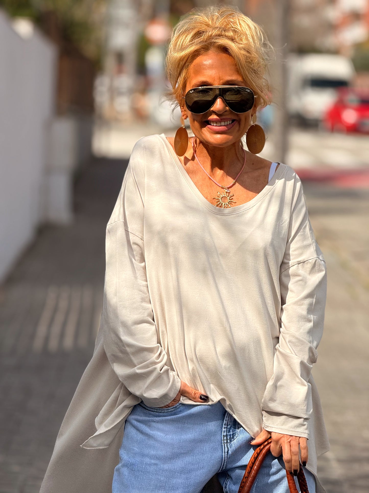 CAMISETA OVERSIZE ASIMÉTRICA MULTICOLOR