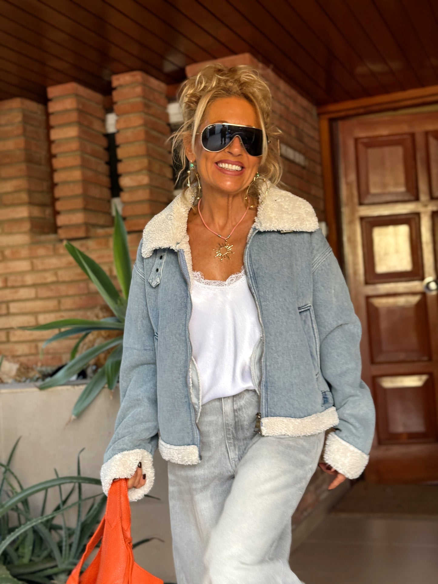 CAZADORA TEJANO CON FORRO PELO SINTÉTICO CRUDO