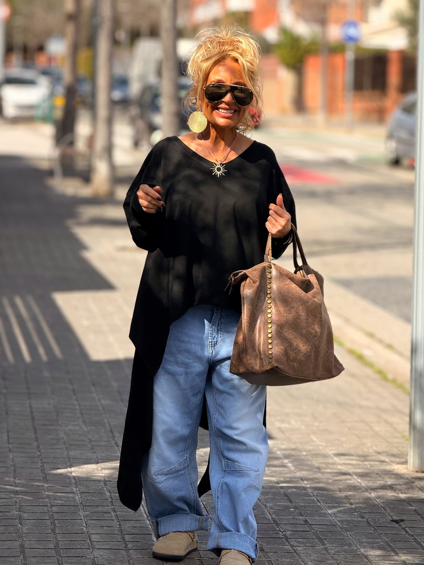 CAMISETA OVERSIZE ASIMÉTRICA MULTICOLOR