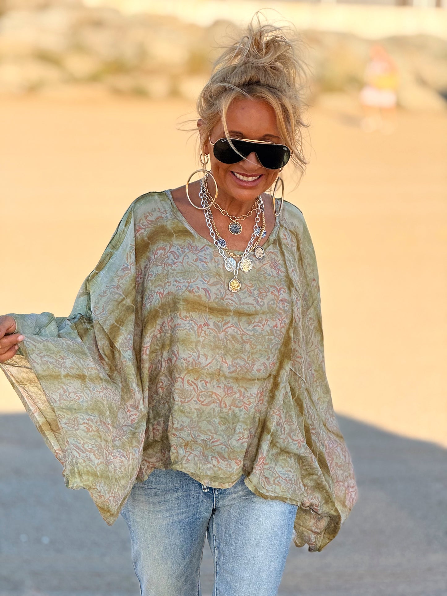 BLUSA-CAPA ESTAMPADO CREPE DE SEDA INDY MULTICOLOR